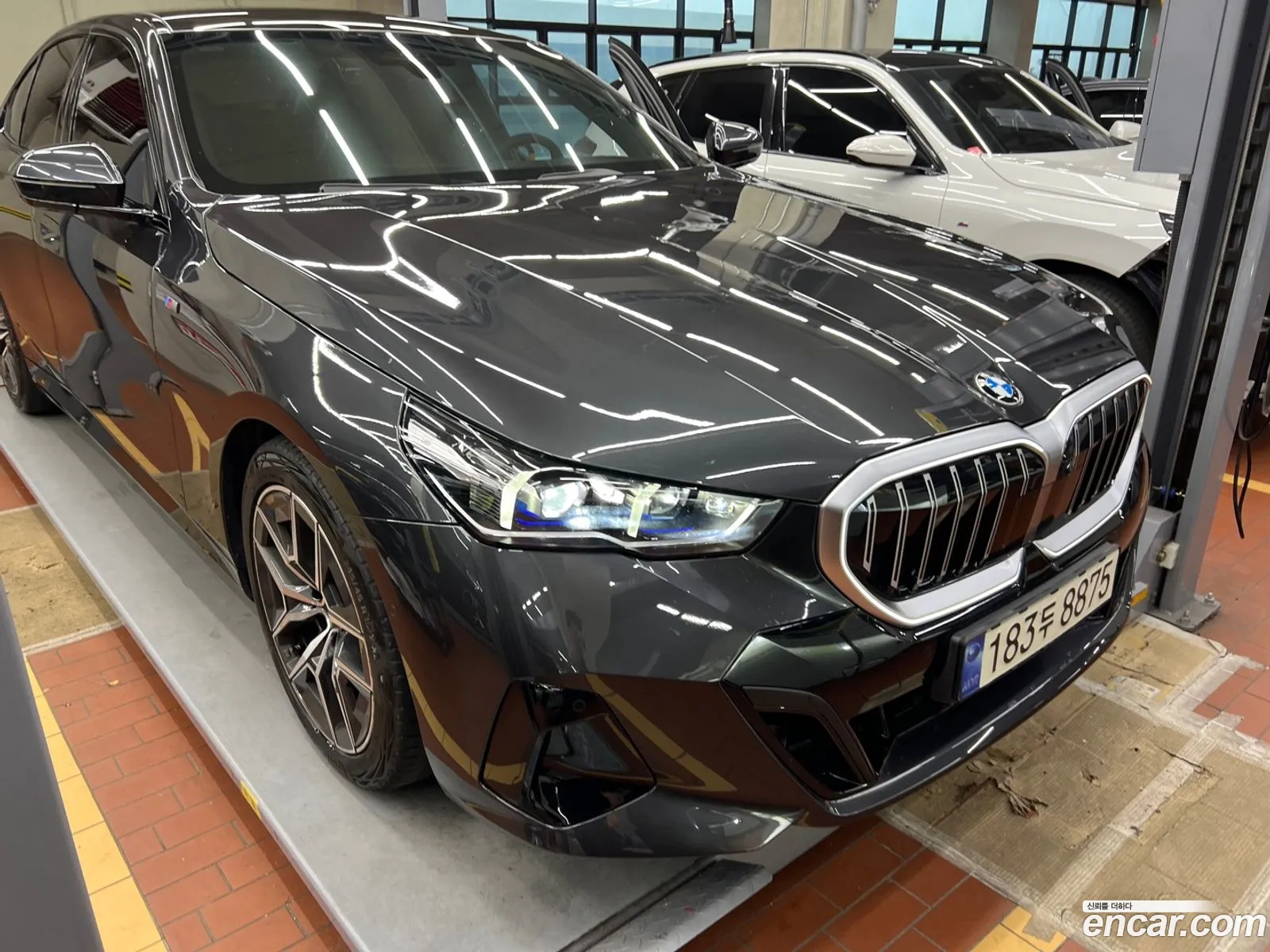 BMW 5 Series 2023 — 5
