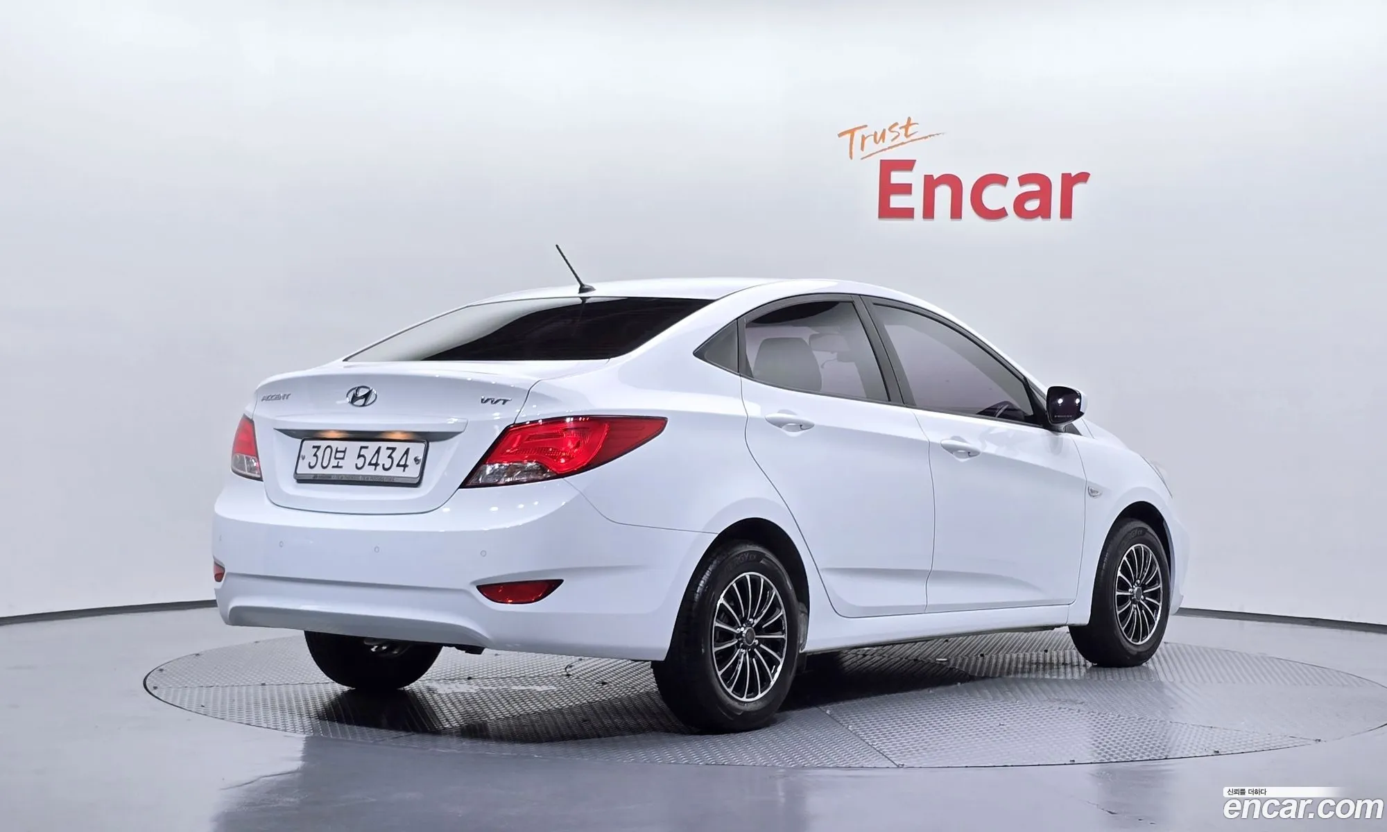 Hyundai Accent 2015 KMHCS41BEGU073165 — 8