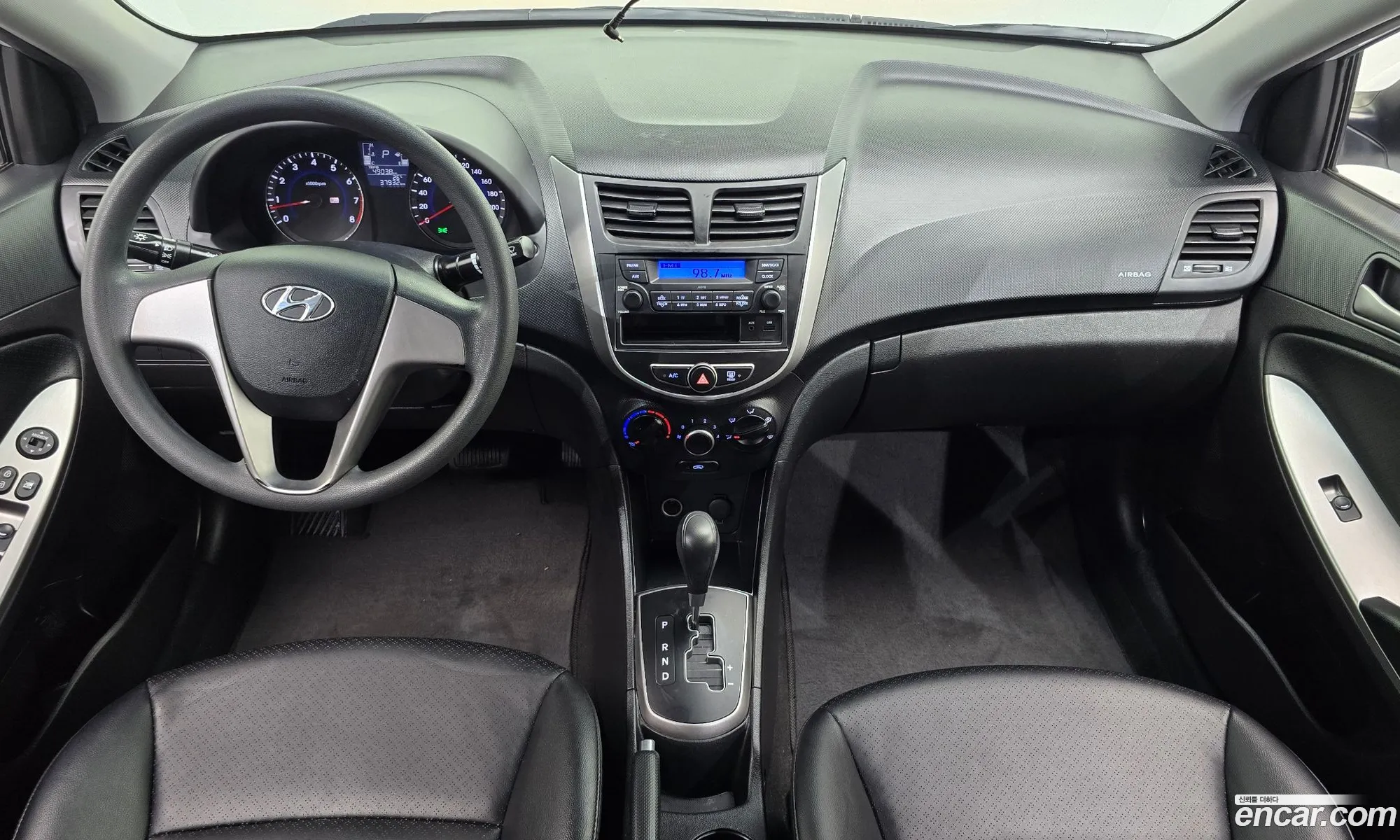 Hyundai Accent 2015 KMHCS41BEGU073165 — 28