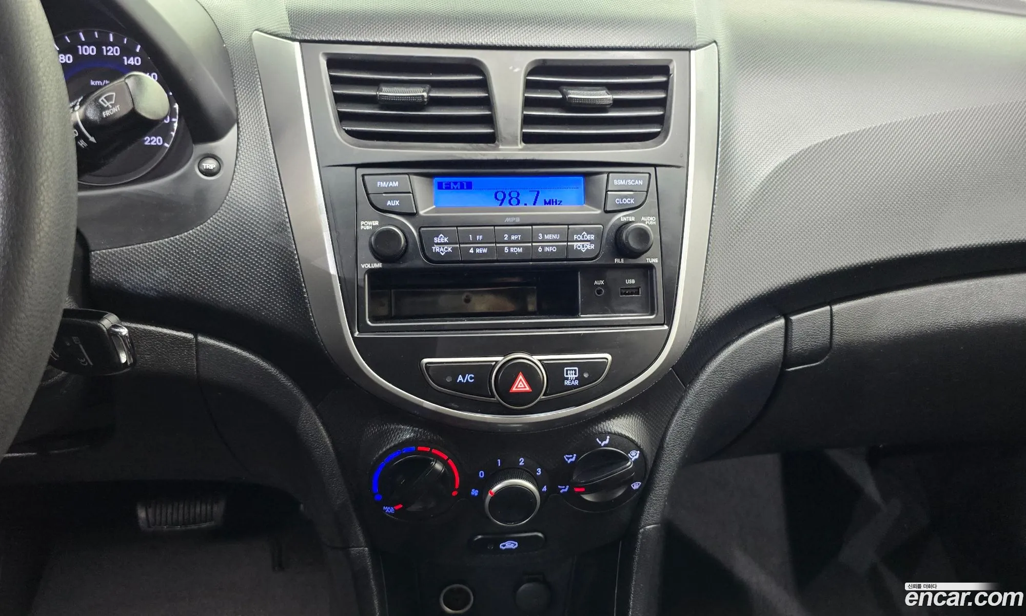 Hyundai Accent 2015 KMHCS41BEGU073165 — 12
