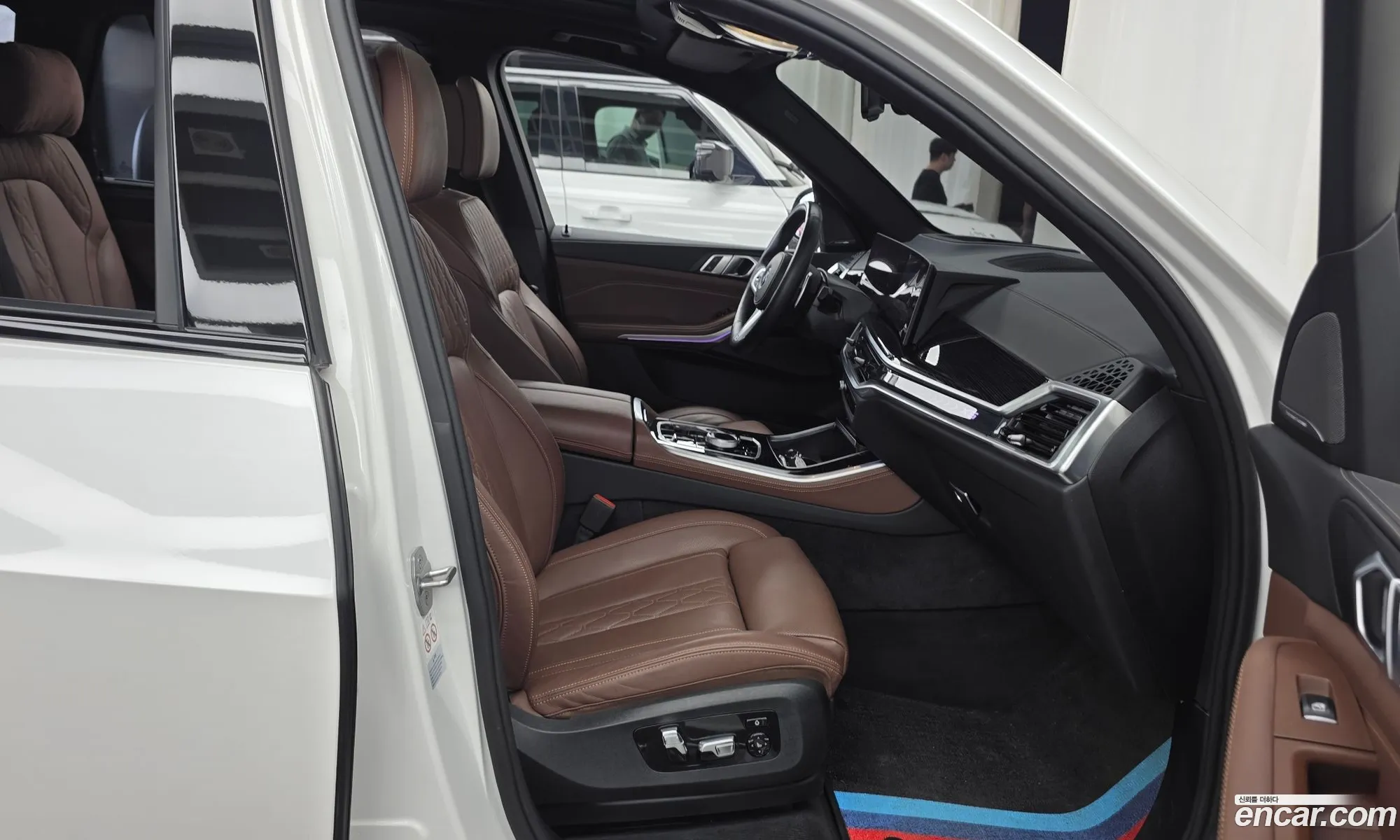 BMW X5 2024 WBA11EV09R9V13325 — 8