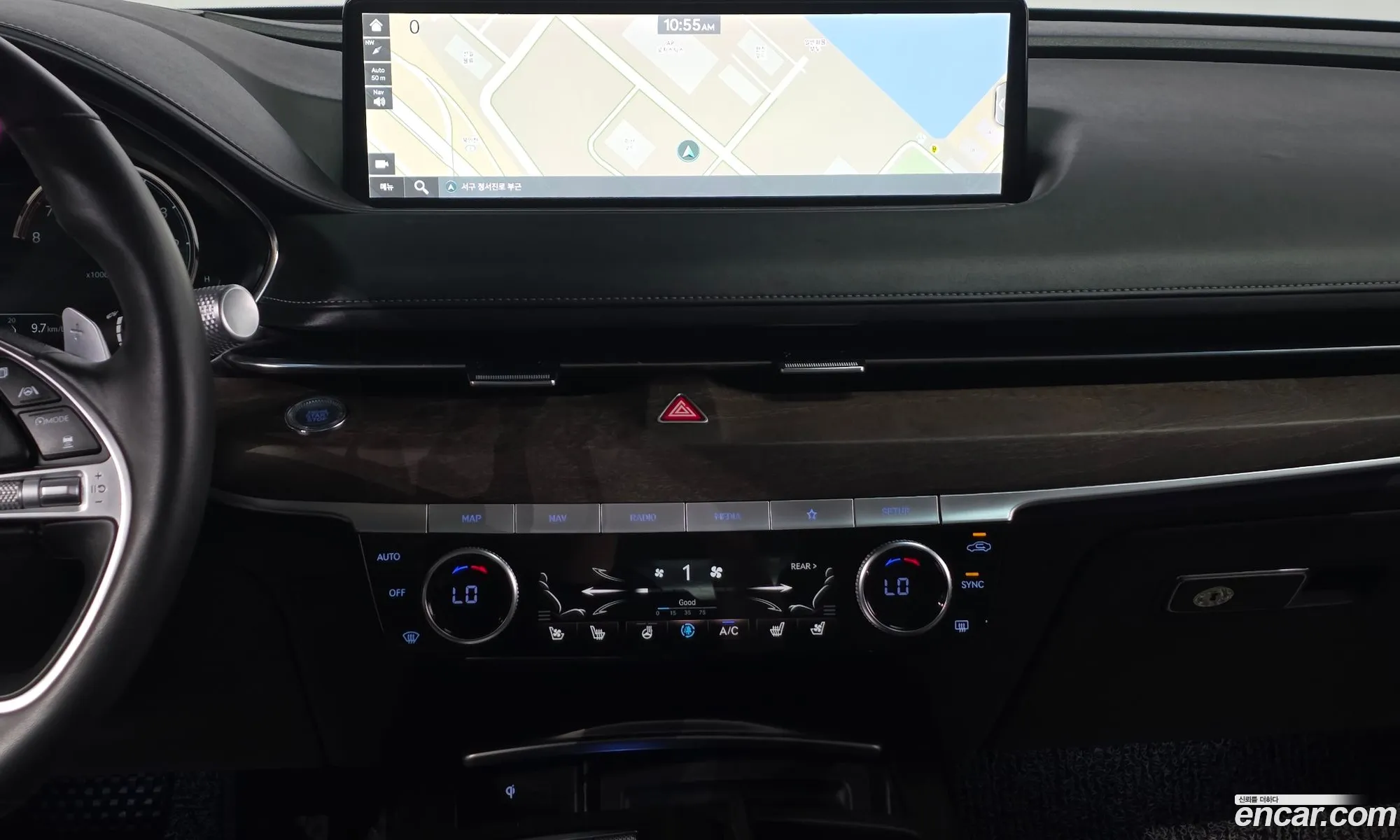 Genesis G80 2020 KMTGB41CDMU000917 — 27