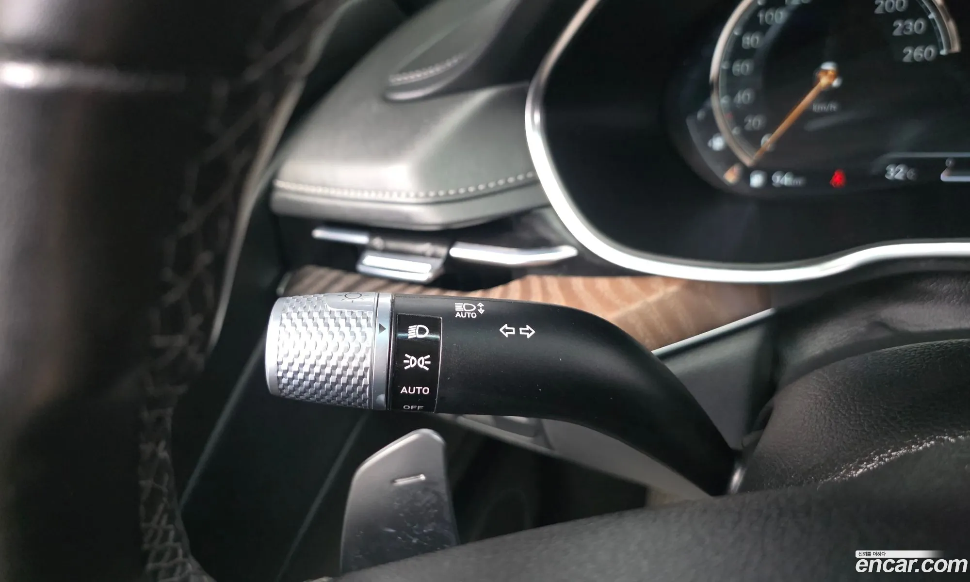 Genesis G80 2020 KMTGB41CDMU000917 — 13