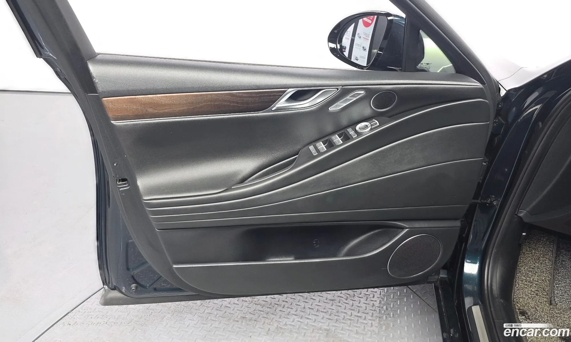 Genesis G80 2020 KMTGB41CDMU000917 — 22