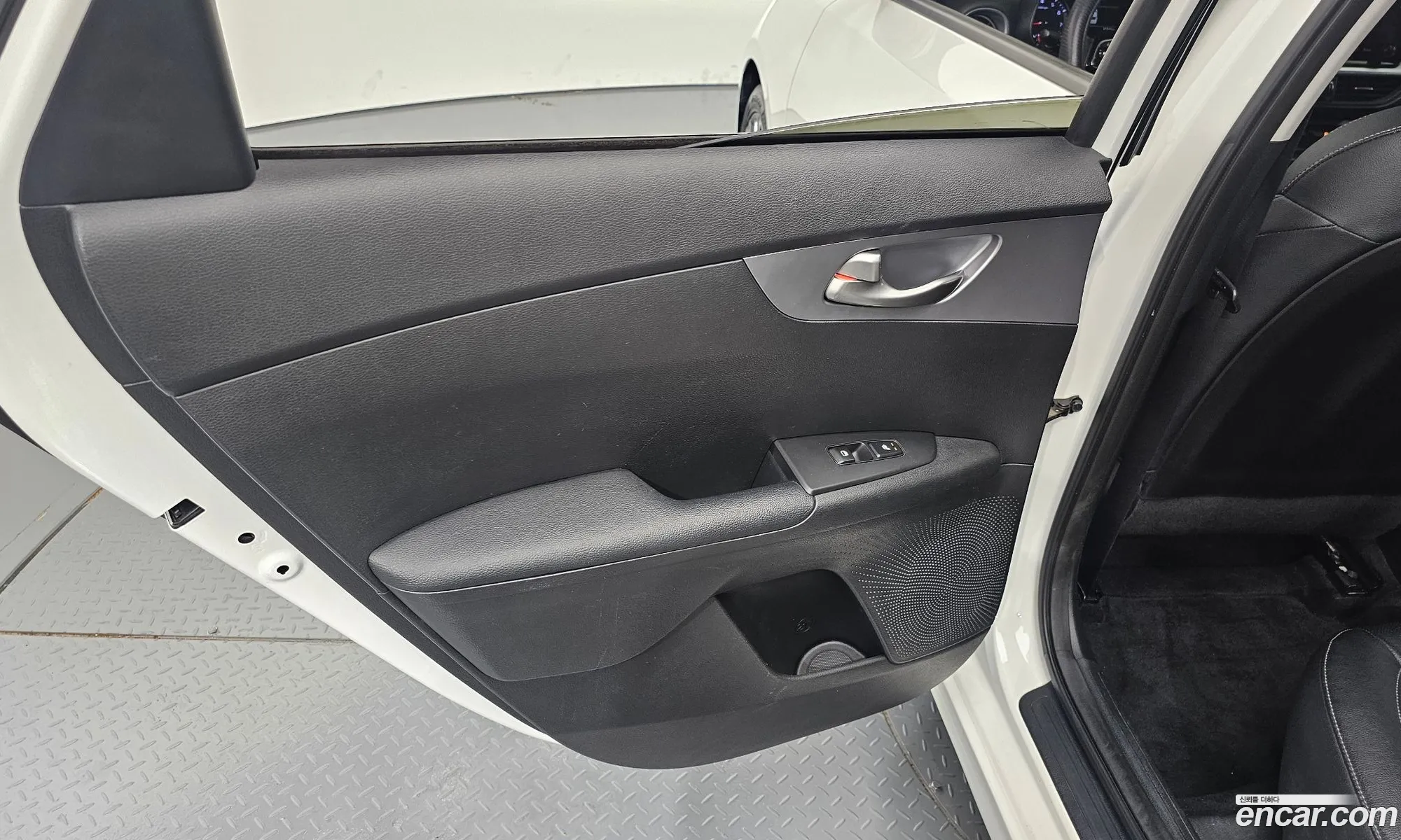 Kia K3 2021 KNAF241BENA129386 — 10
