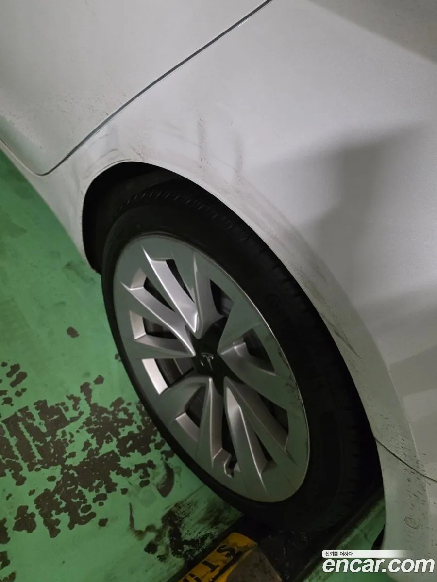 Tesla Model 3 2022 — 11
