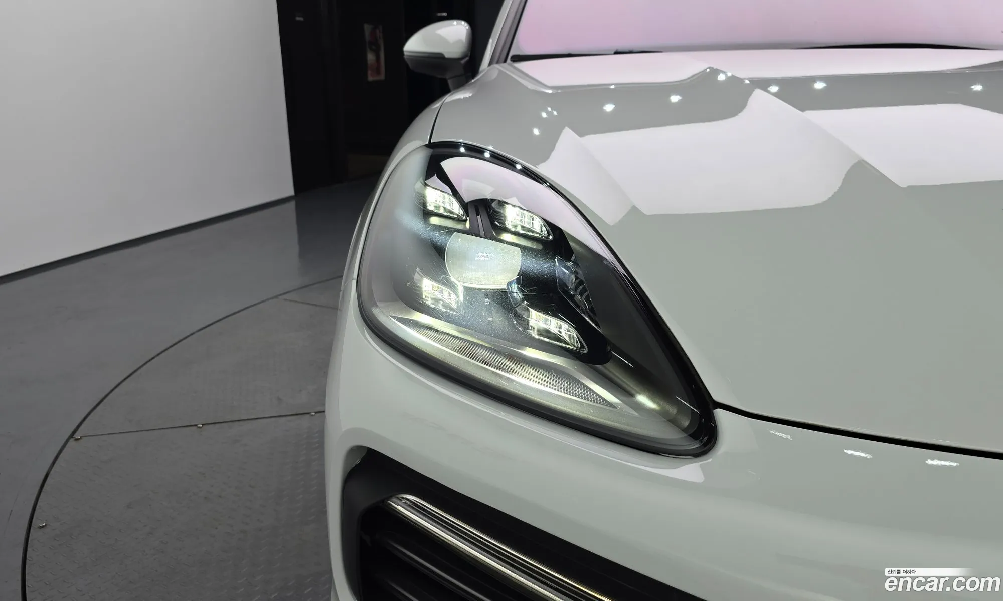 Porsche Cayenne 2023 — 3