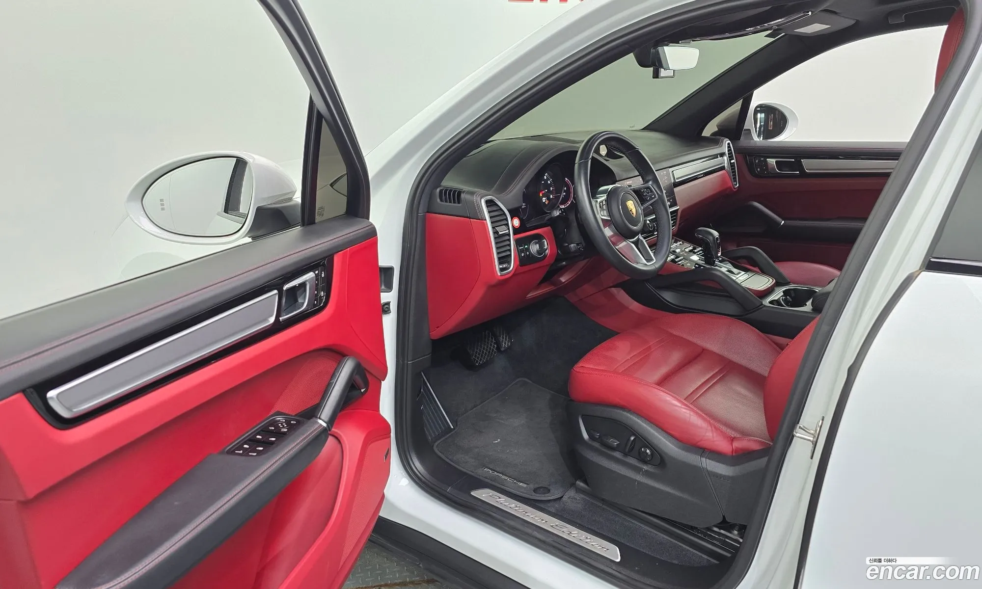 Porsche Cayenne 2023 — 25