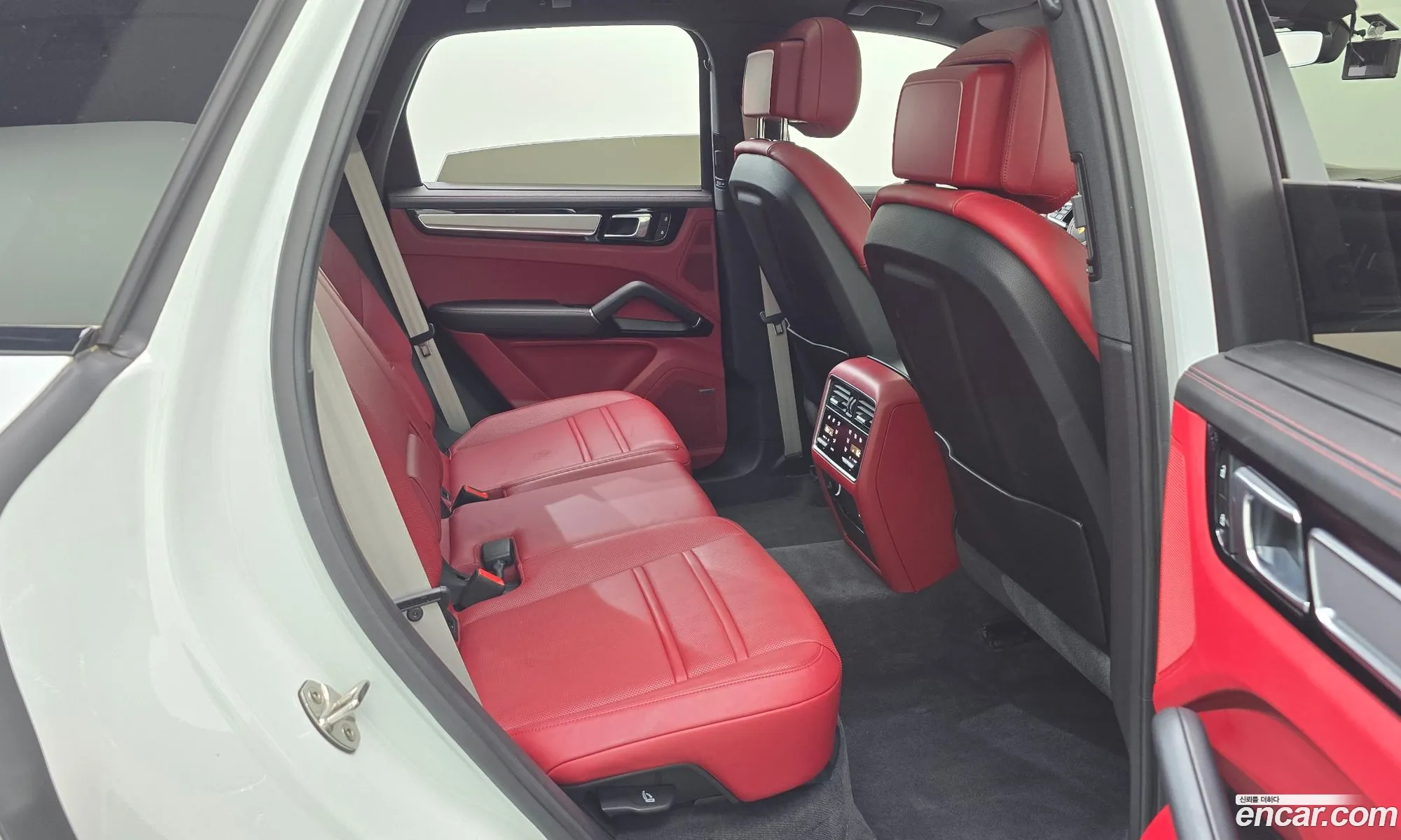 Porsche Cayenne 2023 — 28