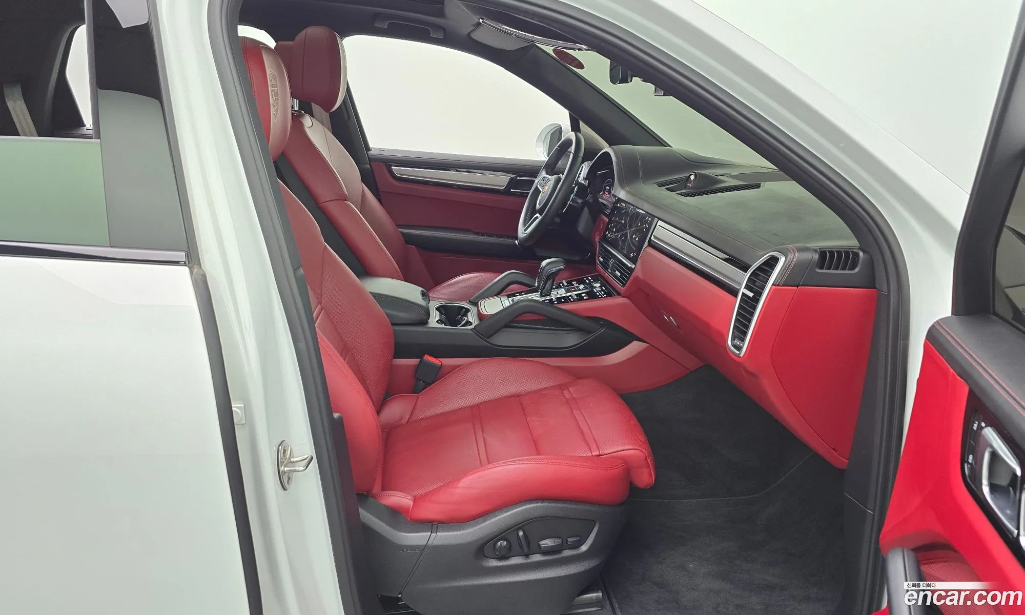 Porsche Cayenne 2023 — 36