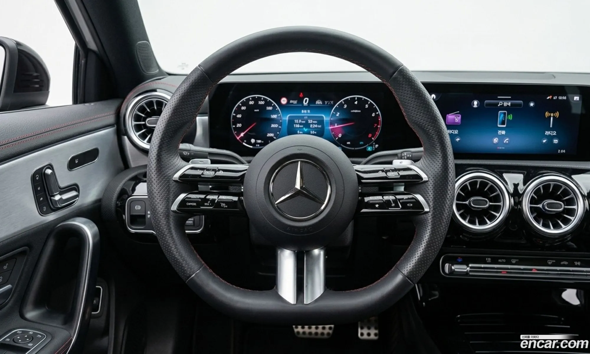 Mercedes-Benz CLA-Class C118 2025 — 6