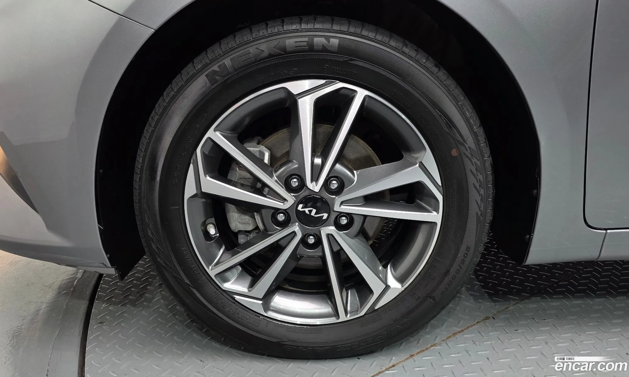 Kia K3 2023 KNAF241BEPA955763 — 6