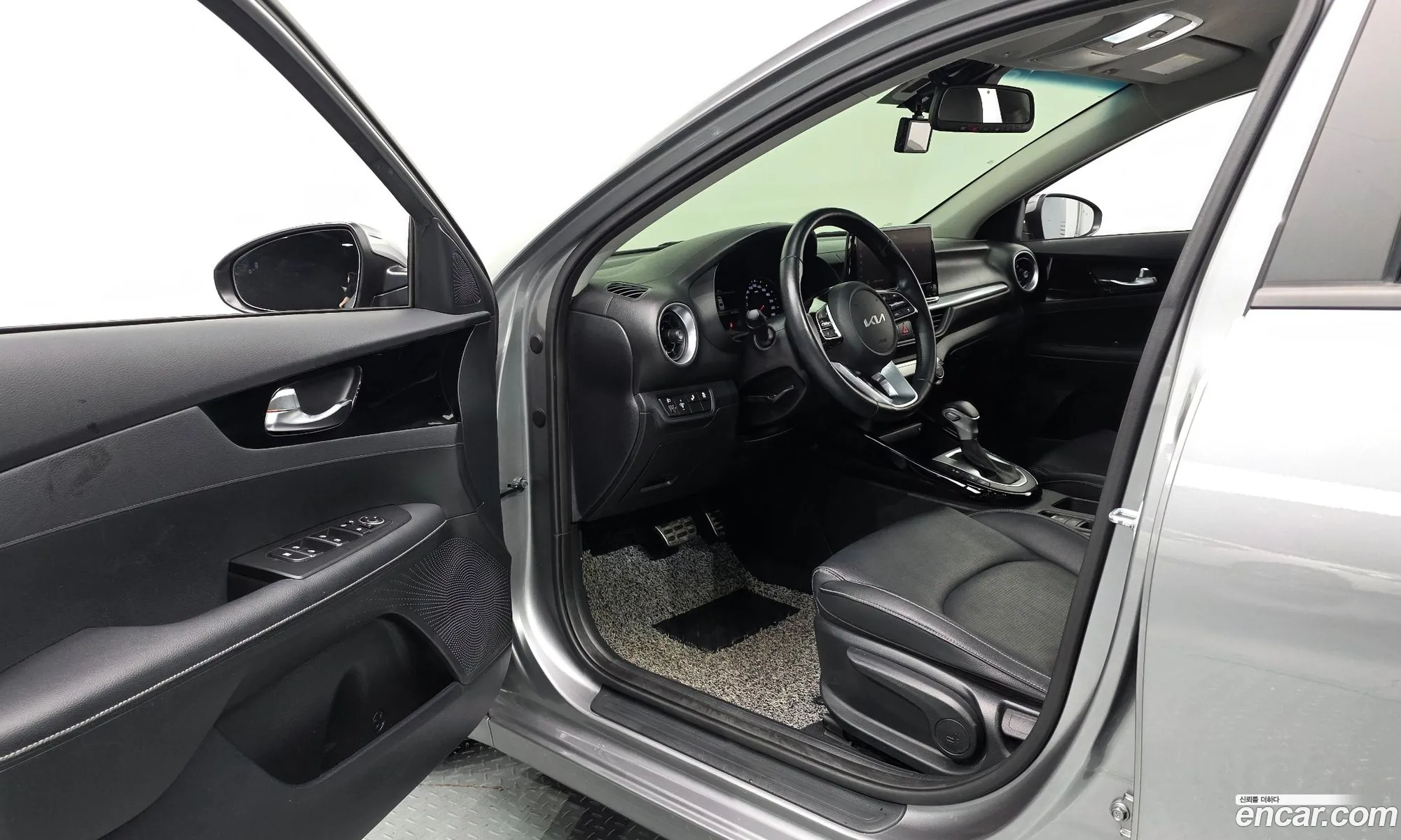 Kia K3 2023 KNAF241BEPA955763 — 13