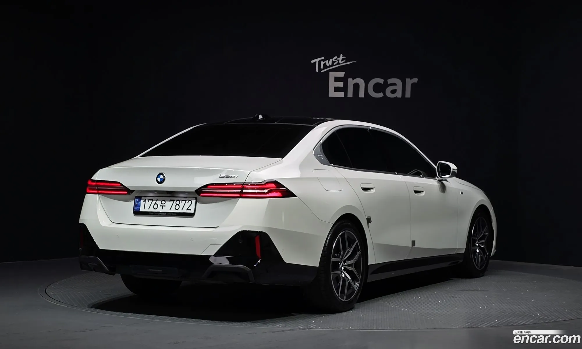BMW 5 Series 2024 — 10