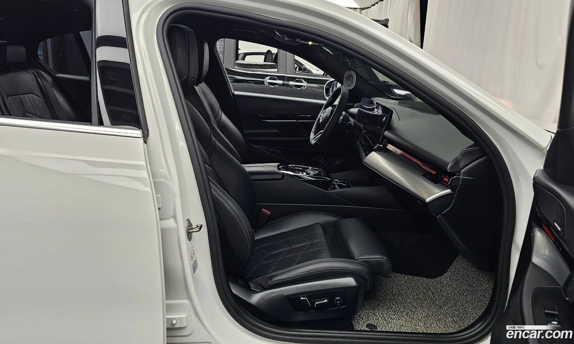 BMW 5 Series 2024 — 19