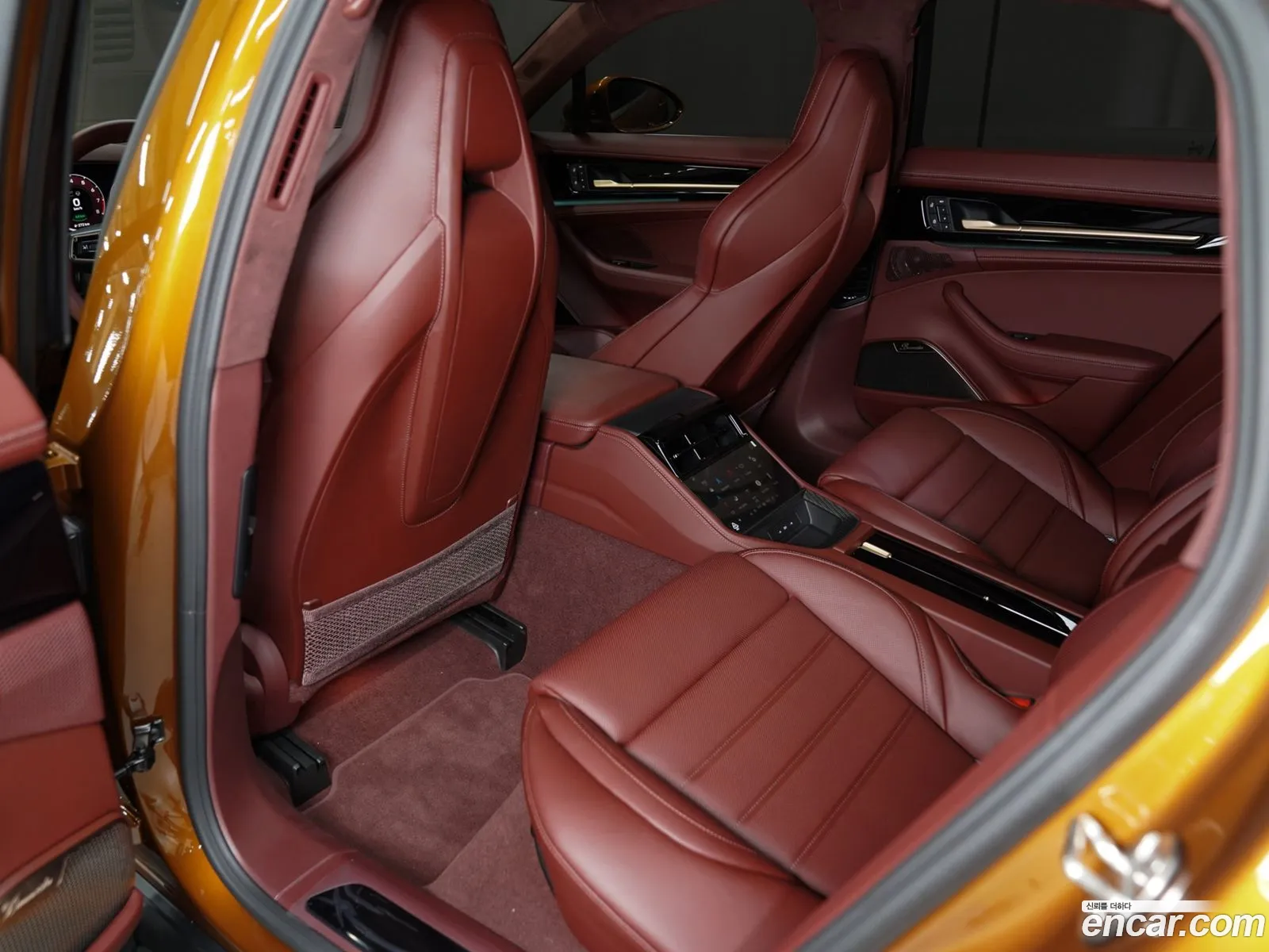 Porsche Panamera 2024 — 4