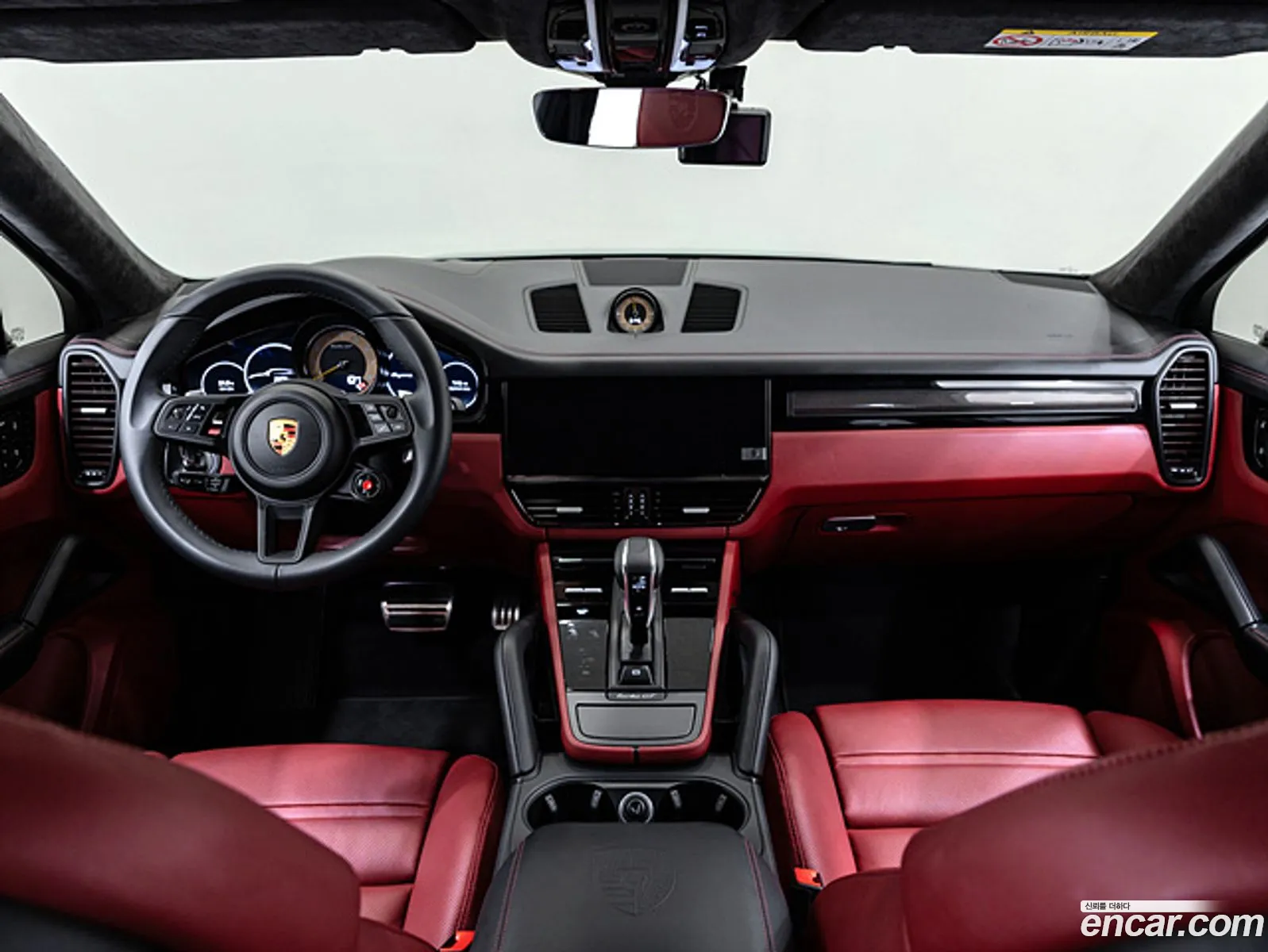 Porsche Cayenne 2023 — 18