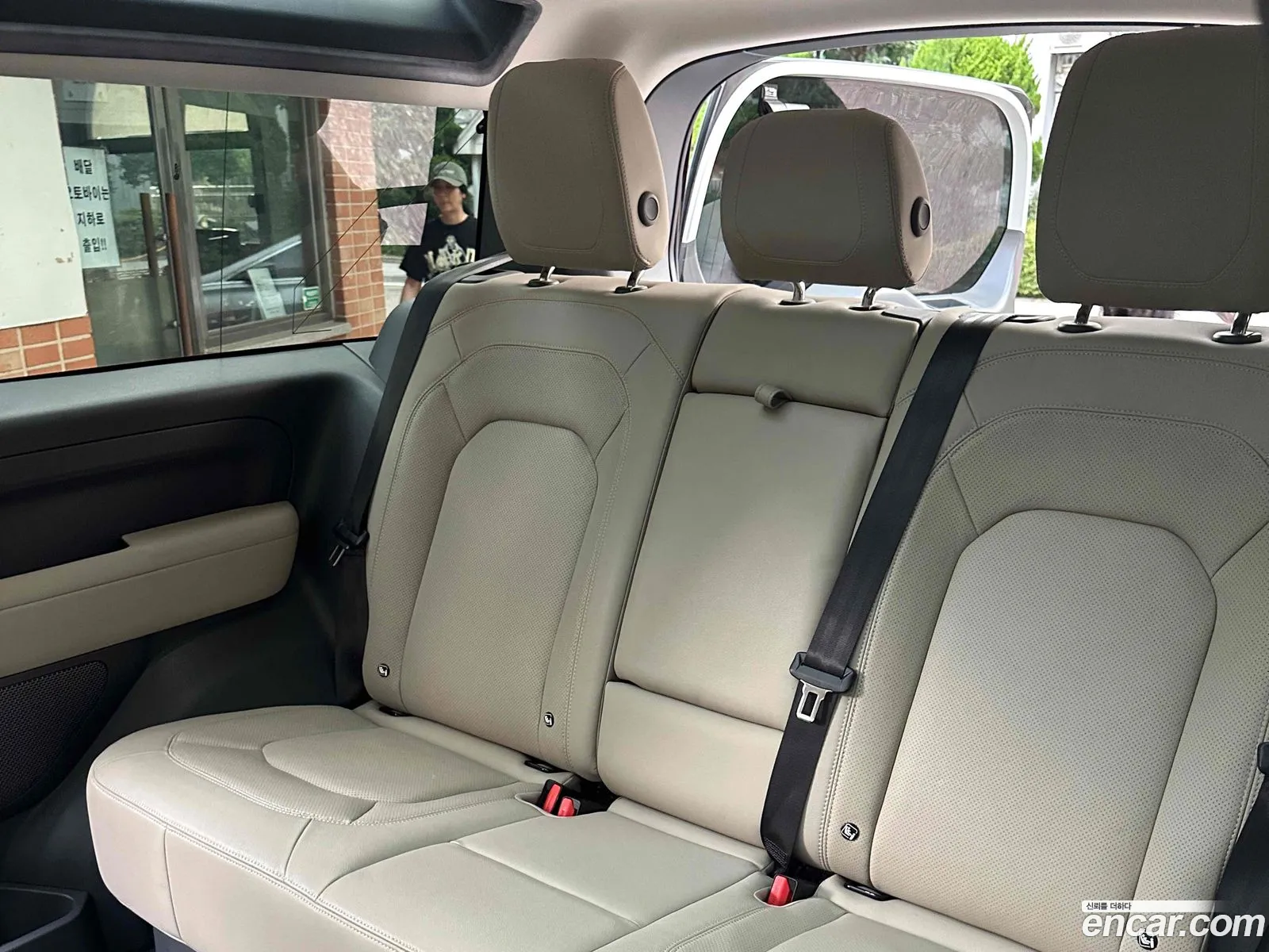 Land Rover Defender 2022 — 12