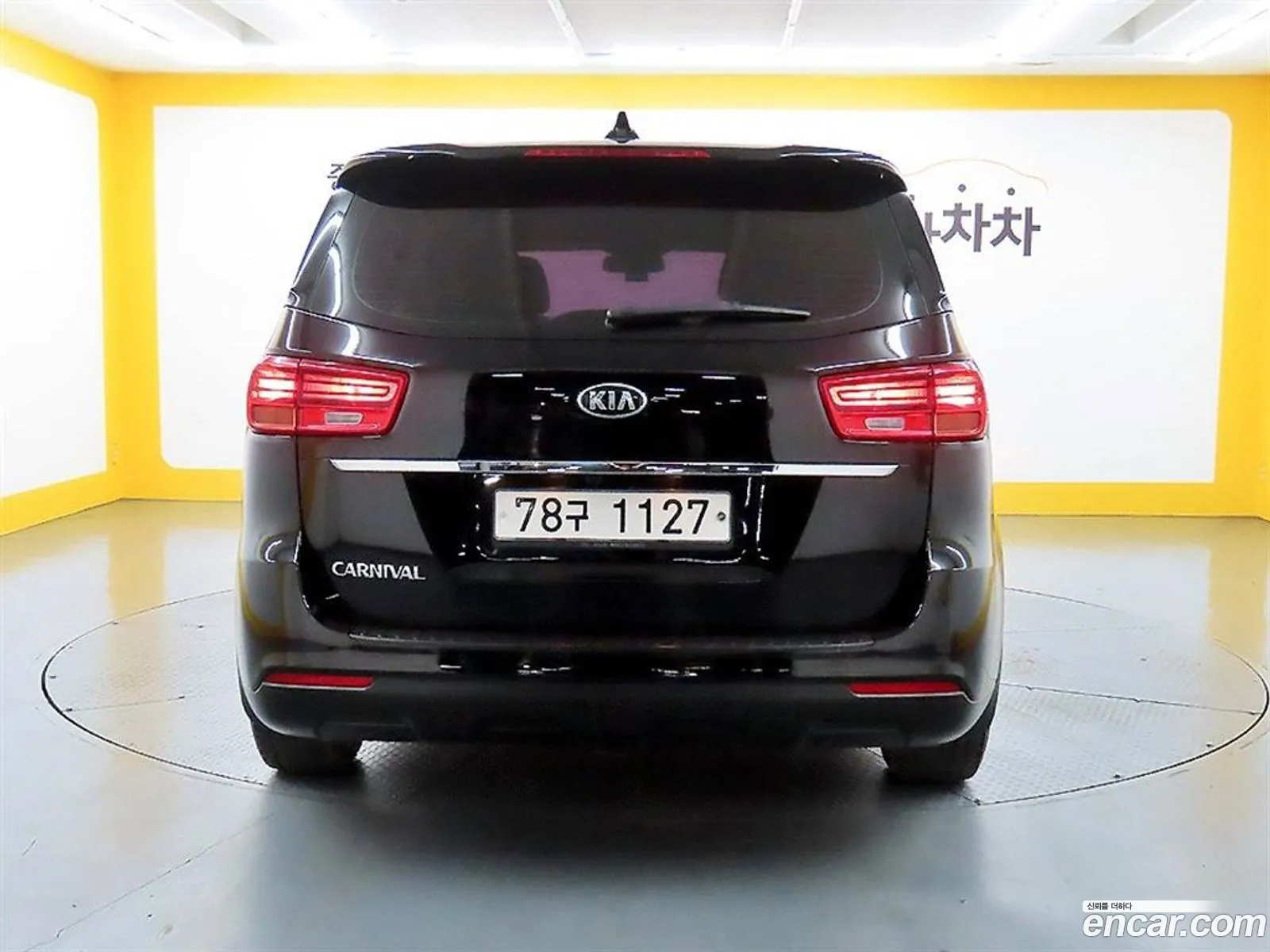 Kia Carnival 2018 — 2