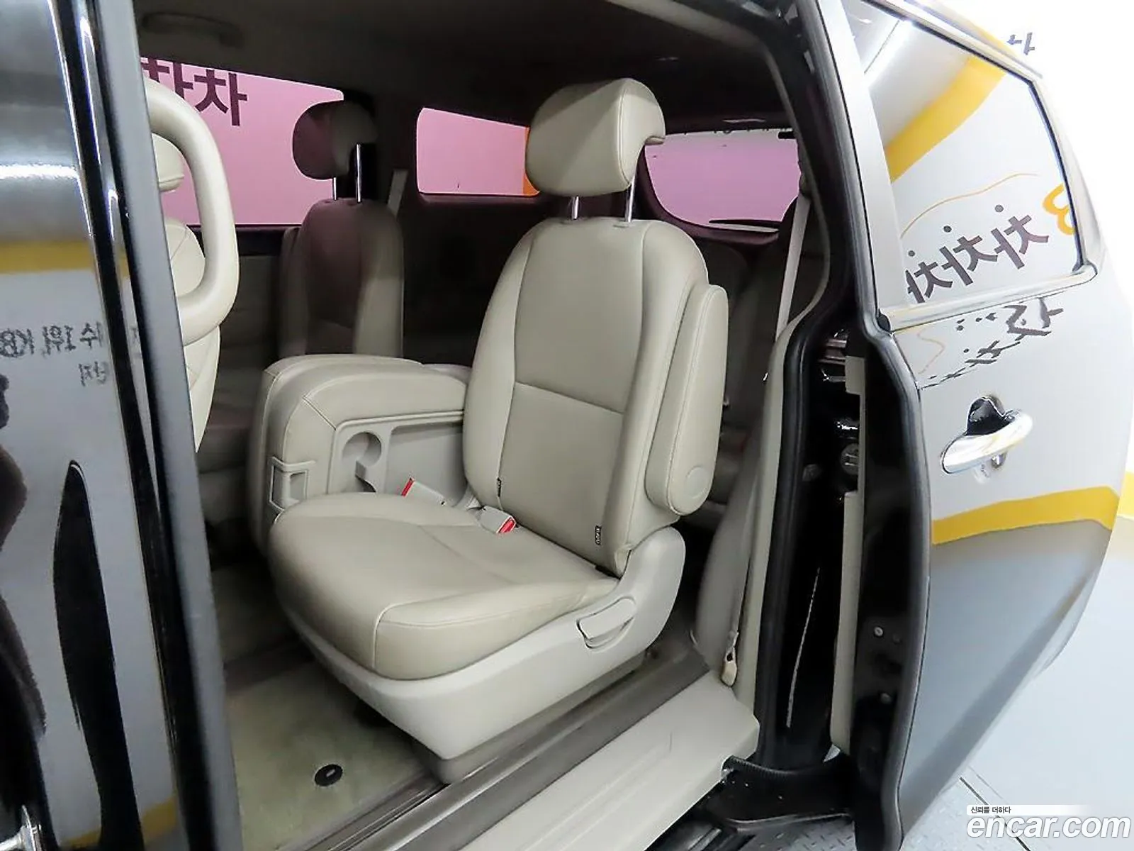 Kia Carnival 2018 — 8
