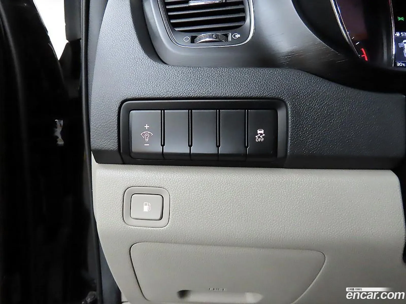 Kia Carnival 2018 — 17