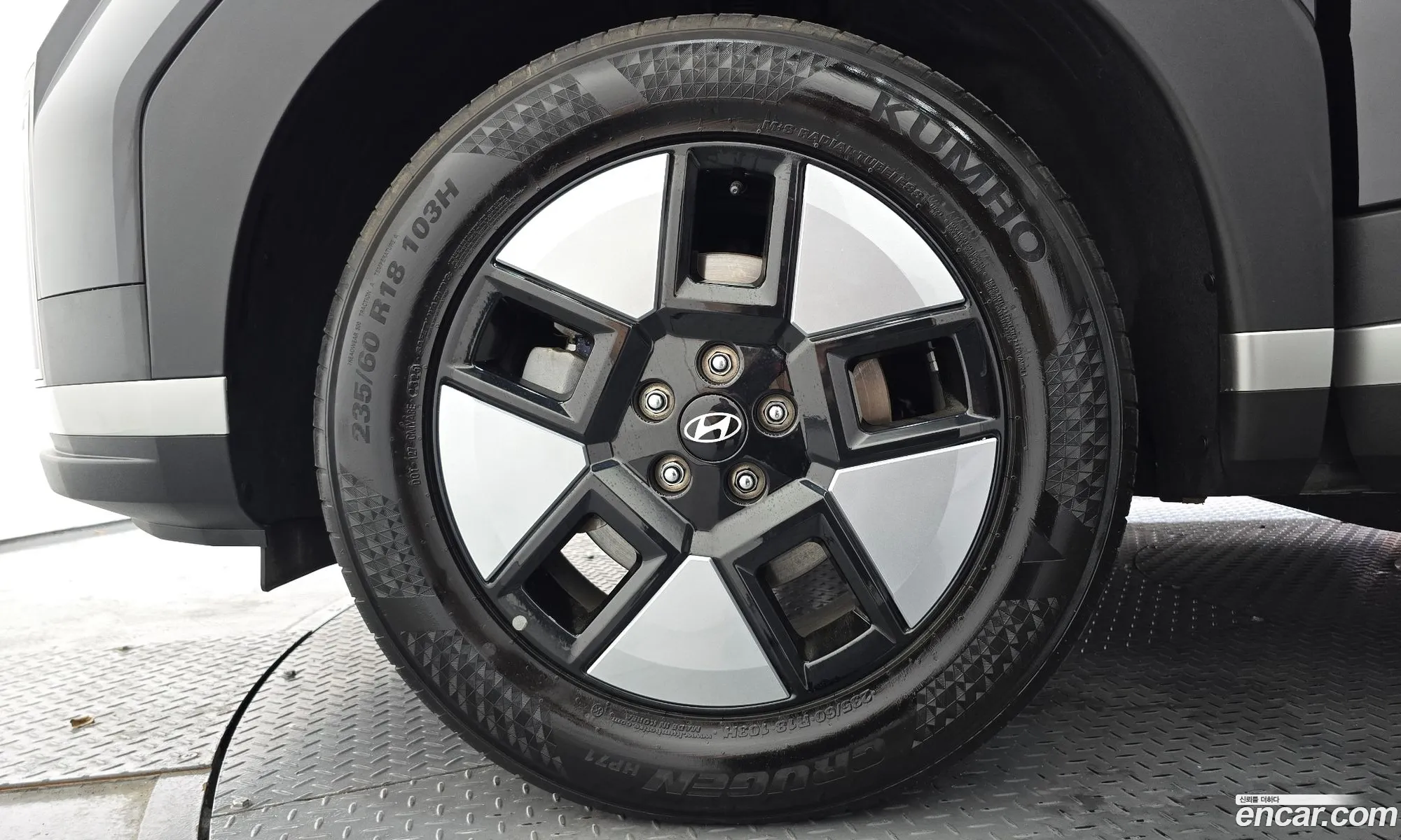 Hyundai Santa Fe 2025 — 19