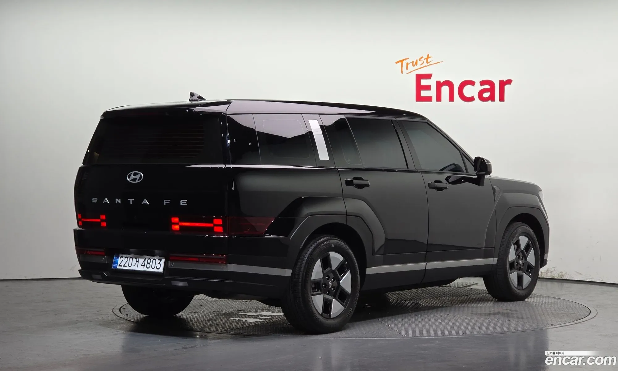Hyundai Santa Fe 2025 — 4