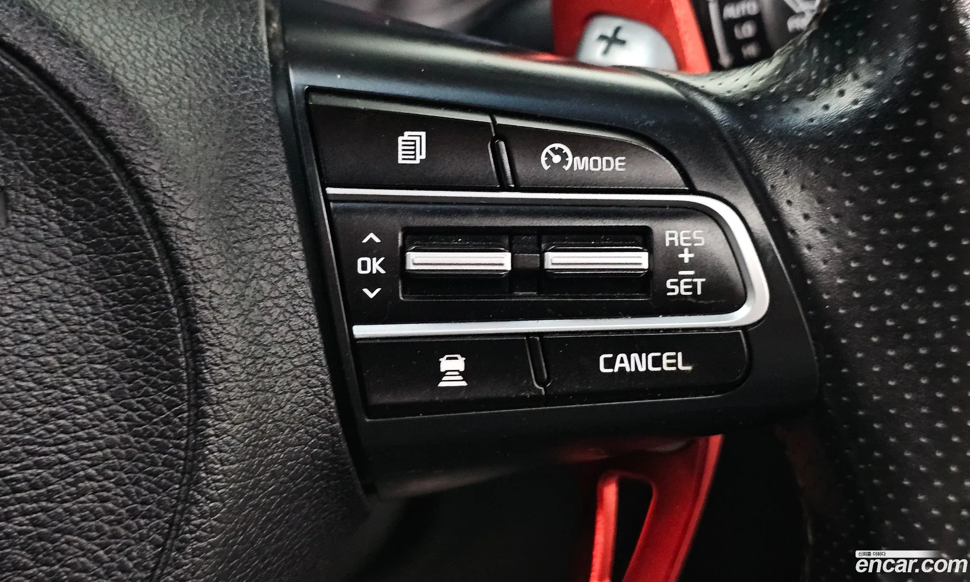 Kia Stinger 2018 KNAE751CDKS054300 — 13