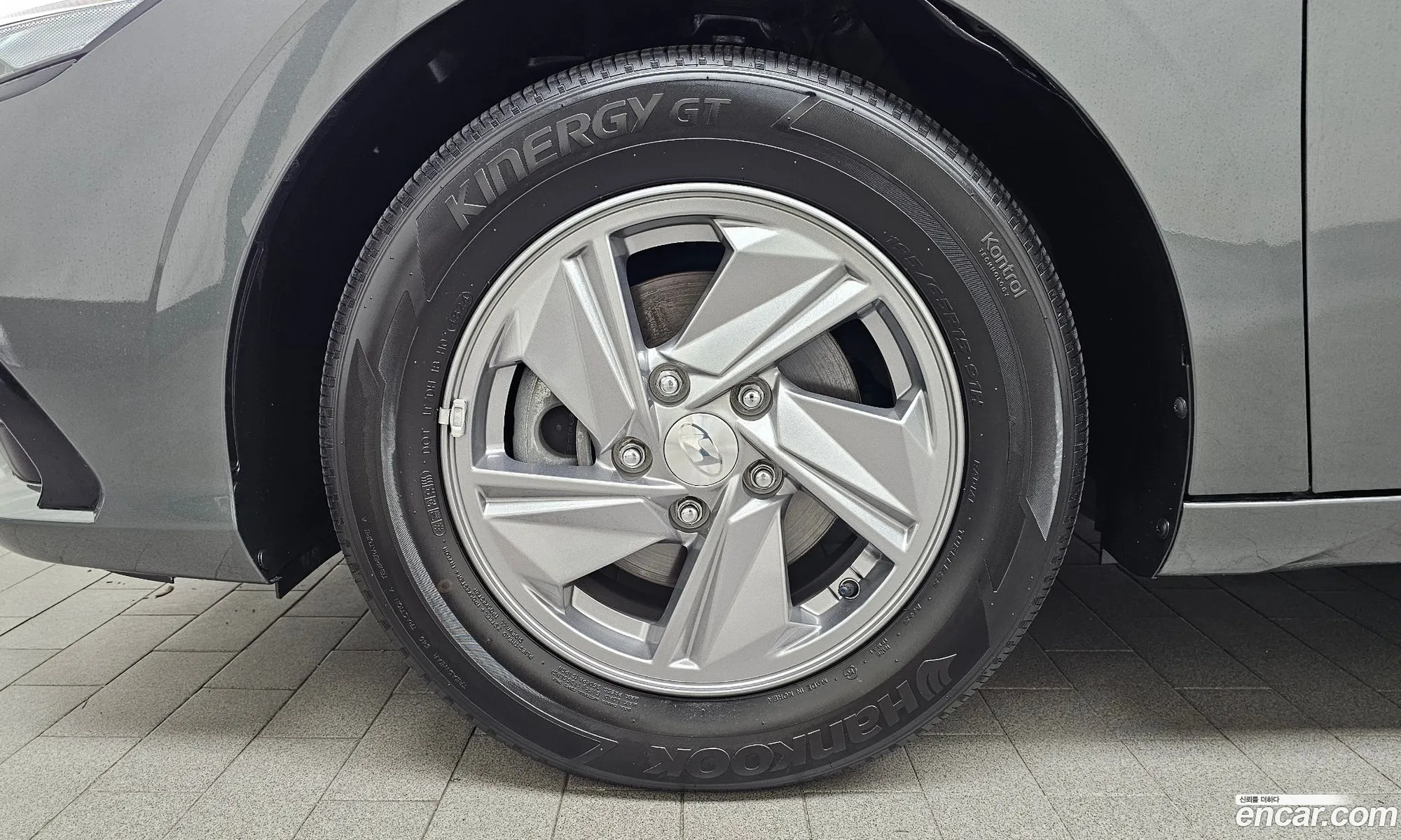 Hyundai Elantra 2025 KMHLM41ABSU968202 — 9