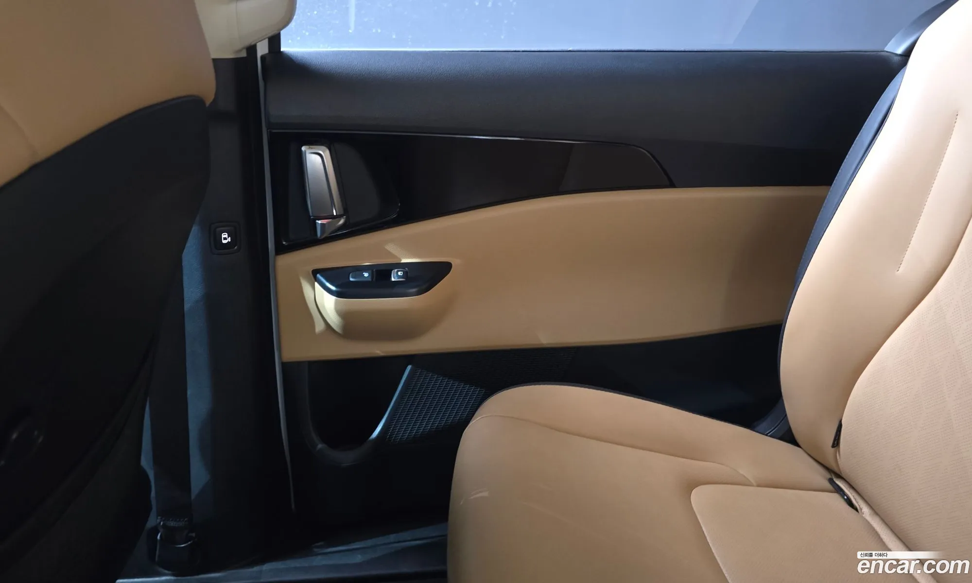 Kia Carnival 2023 — 18