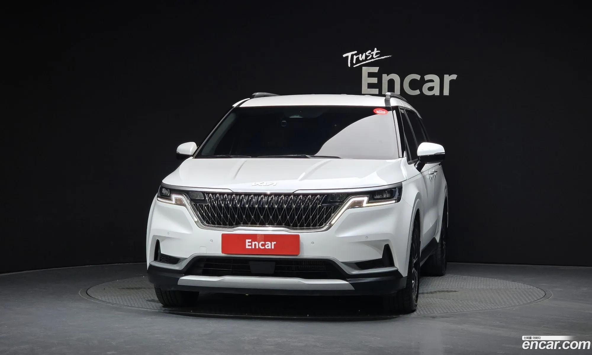 Kia Carnival 2023 — 17
