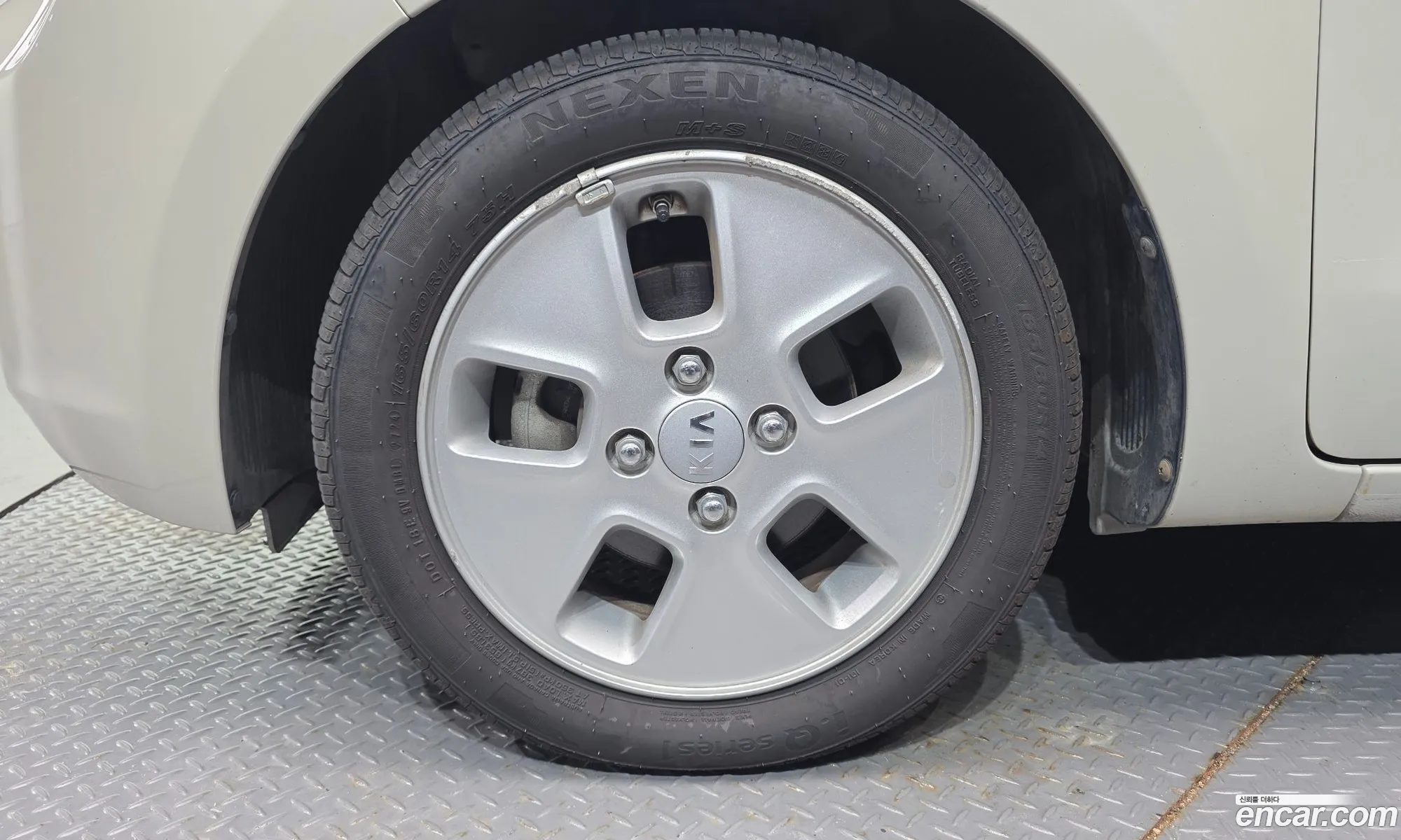 Kia Ray 2018 KNACJ811BJT192602 — 5