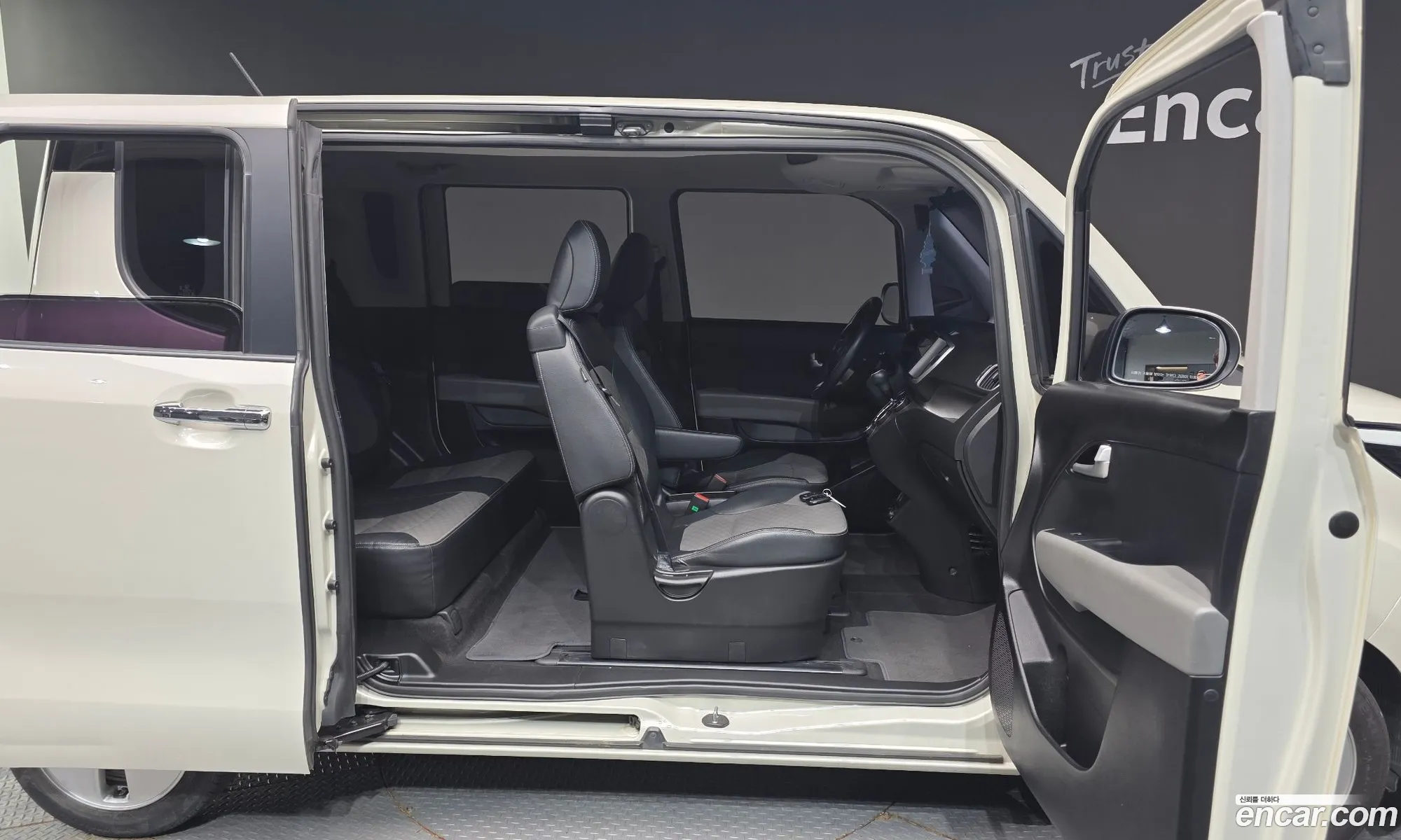 Kia Ray 2018 KNACJ811BJT192602 — 3