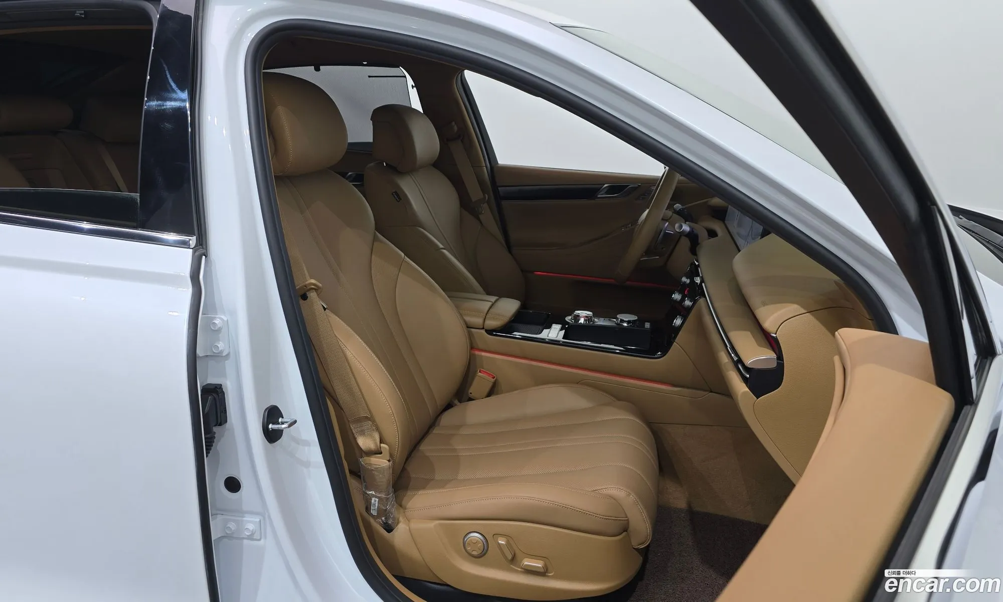 Genesis G80 2024 KMTGB41CDSU258992 — 24
