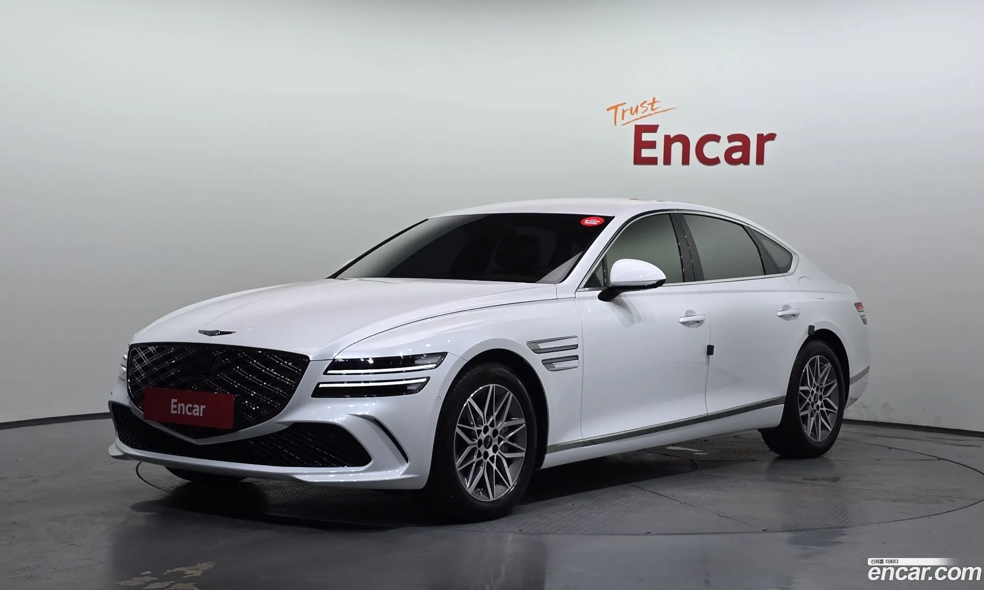 Genesis G80 2024 KMTGB41CDSU258992 — 2