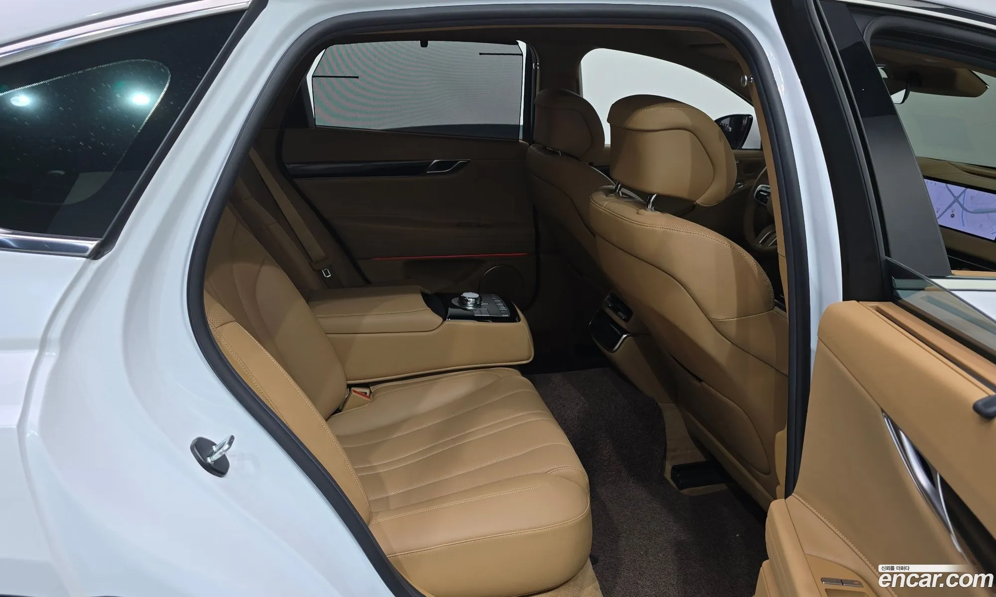 Genesis G80 2024 KMTGB41CDSU258992 — 30