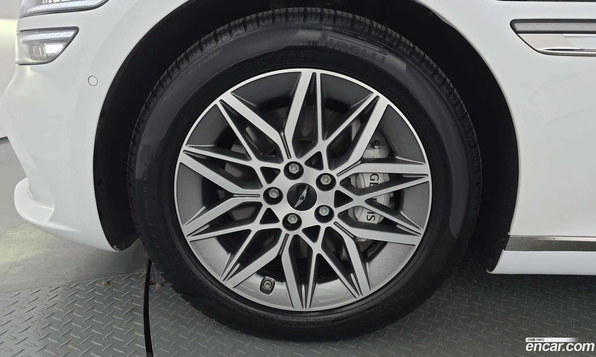Genesis G80 2024 KMTGB41CDSU258992 — 8