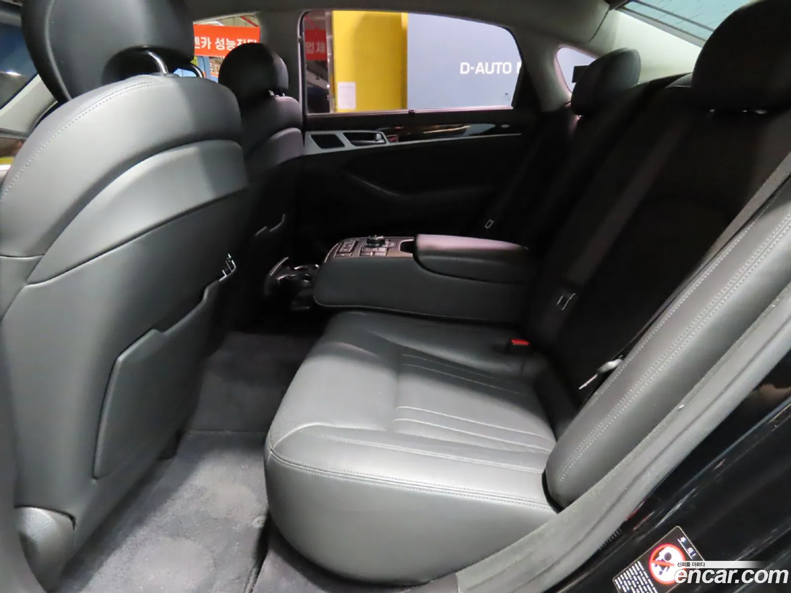 Hyundai Genesis DH 2014 — 16
