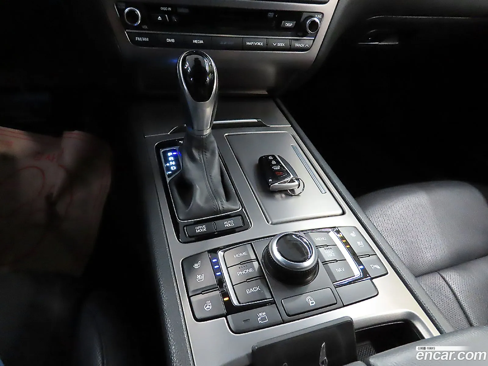 Hyundai Genesis DH 2014 — 19