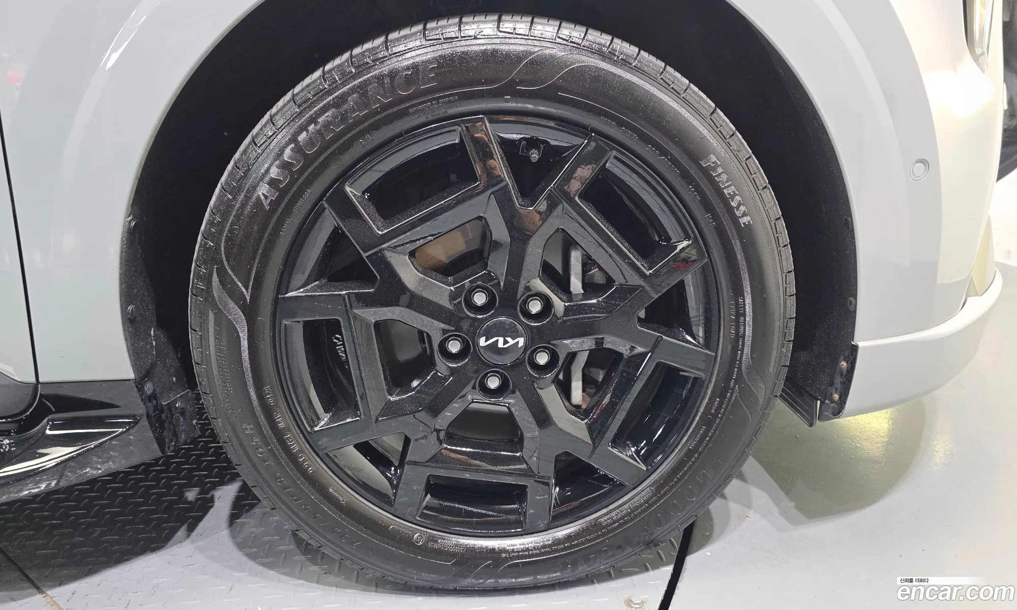 Kia Carnival 2025 KNANE81ABSS063533 — 27