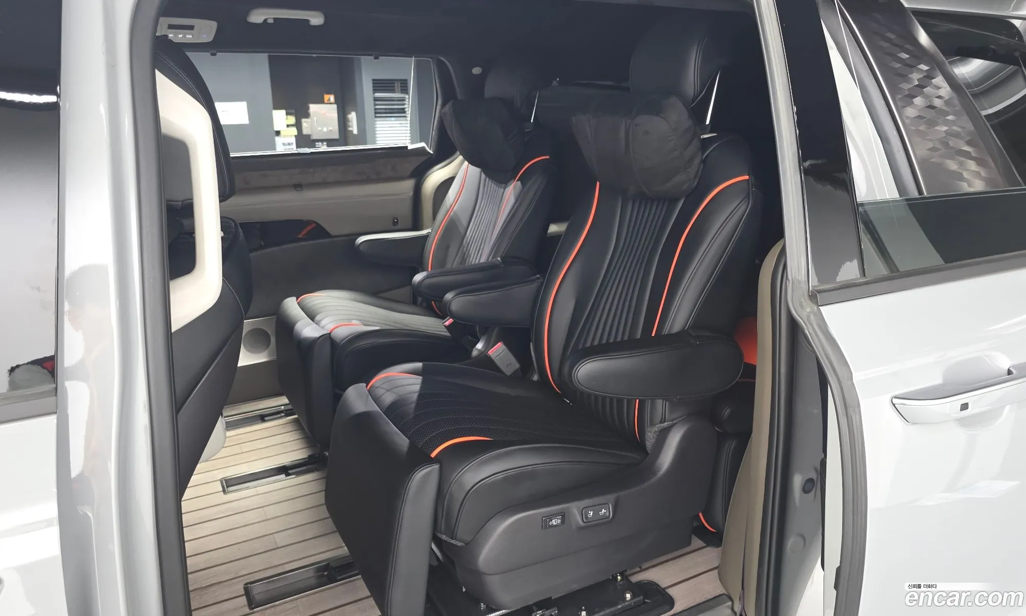 Kia Carnival 2025 KNANE81ABSS063533 — 31