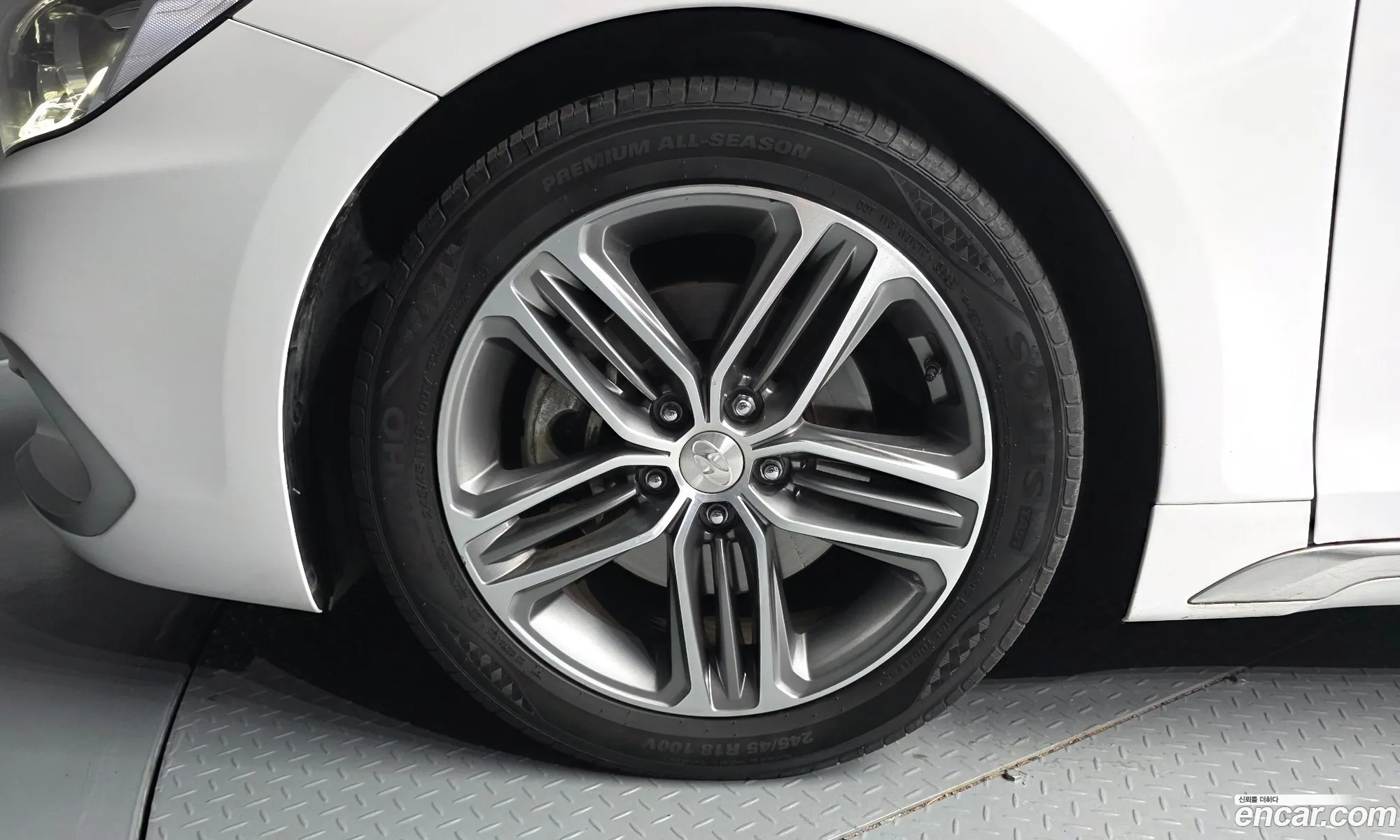 Hyundai Grandeur IG 2017 — 12
