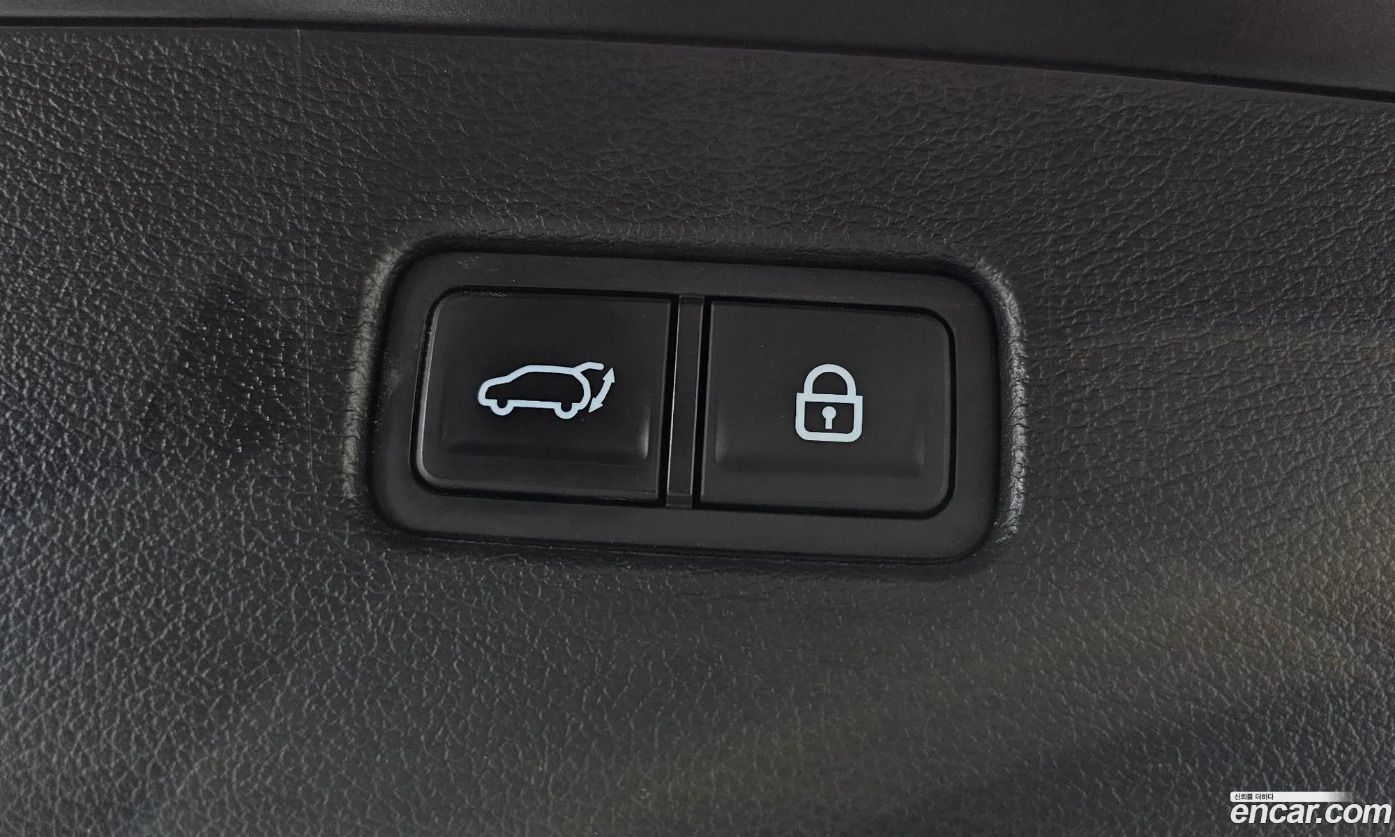Genesis GV80 2020 KMTHA81BBLU006820 — 8