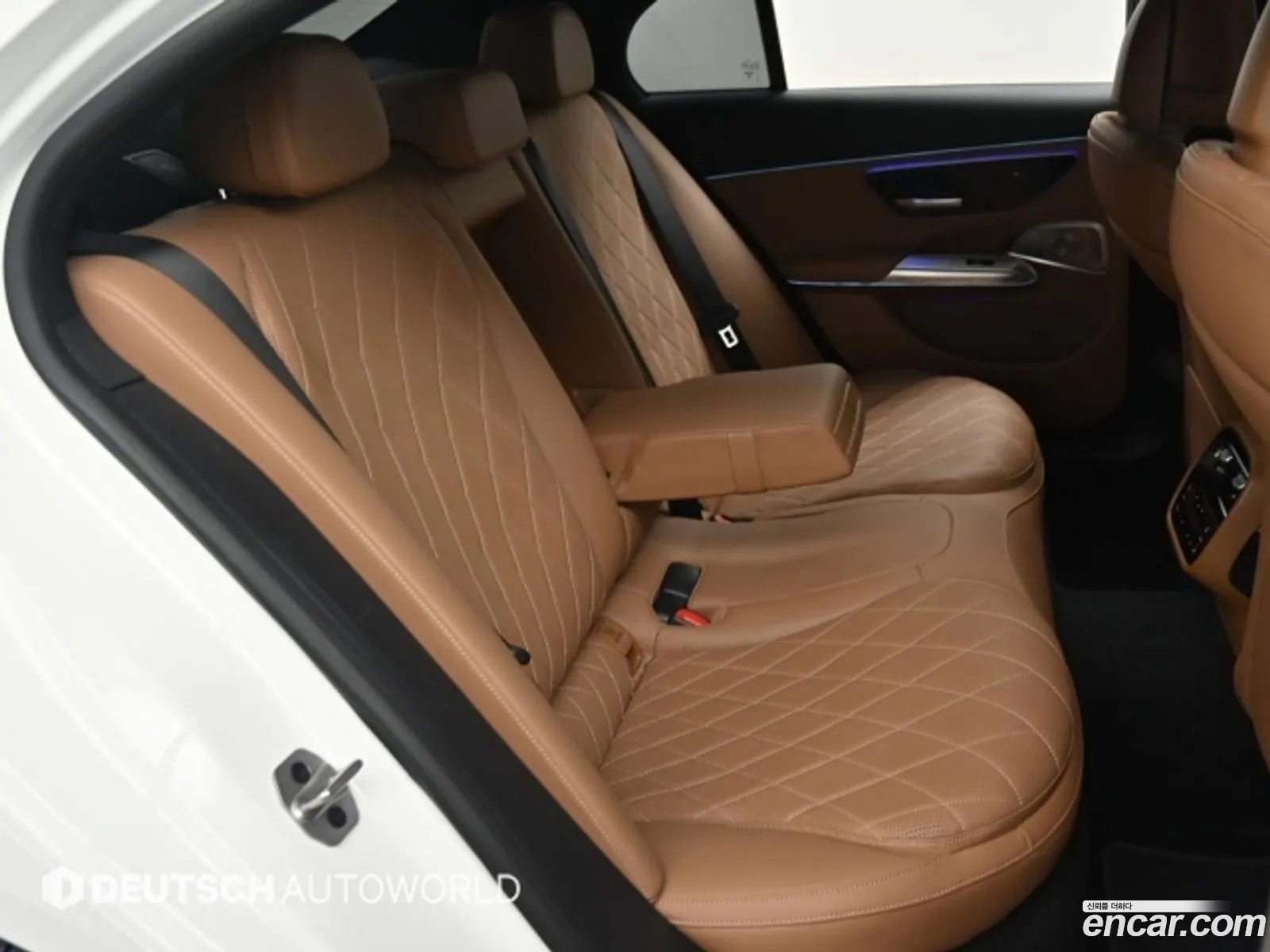 Mercedes-Benz E-Class W214 2024 — 11