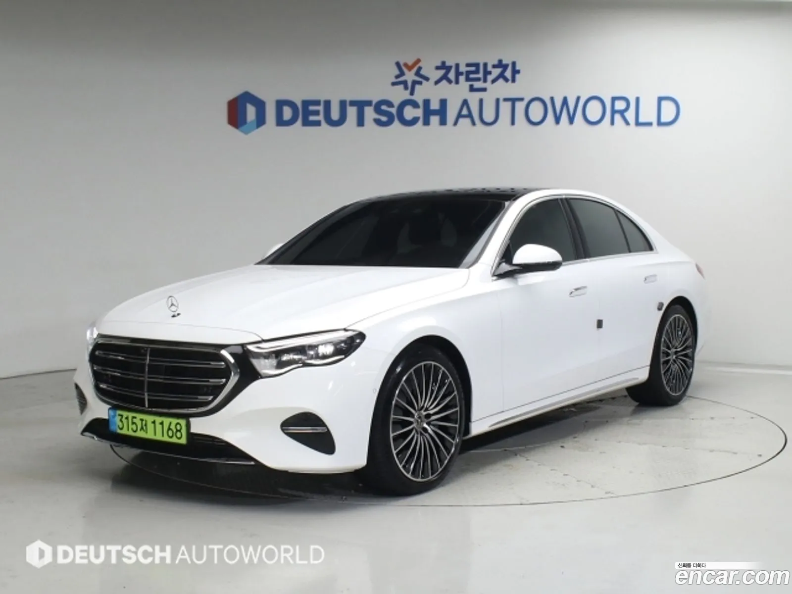 Mercedes-Benz E-Class W214 2024 — 13