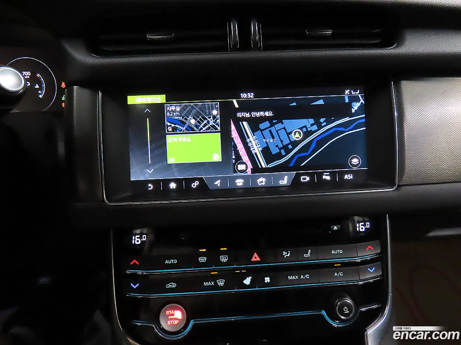 Jaguar XF 2017 — 18
