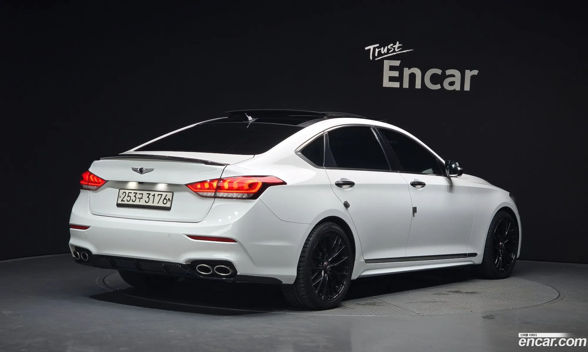 Genesis G80 2018 KMHGM412BKU313650 — 15