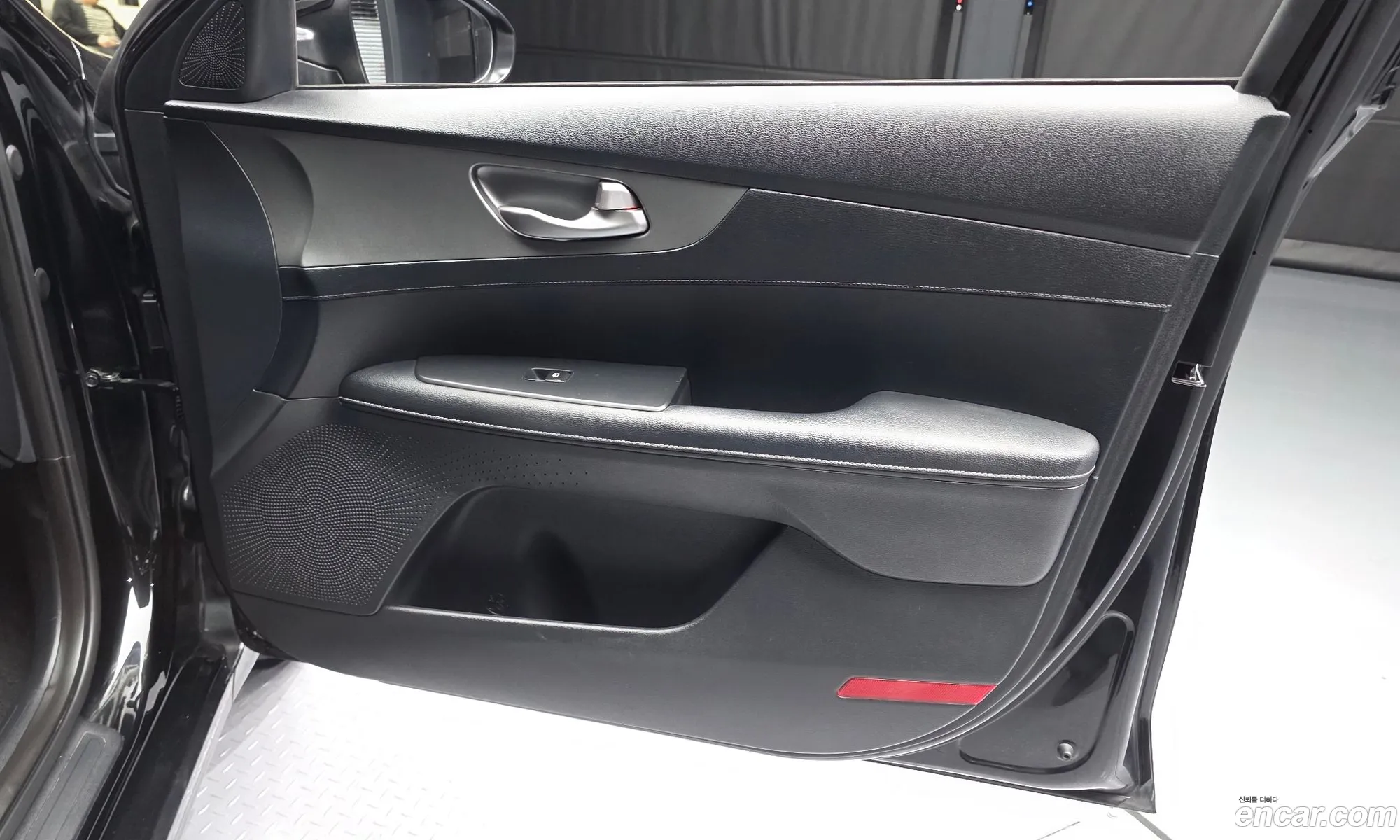 Kia K3 2019 KNAF341BELA866542 — 24