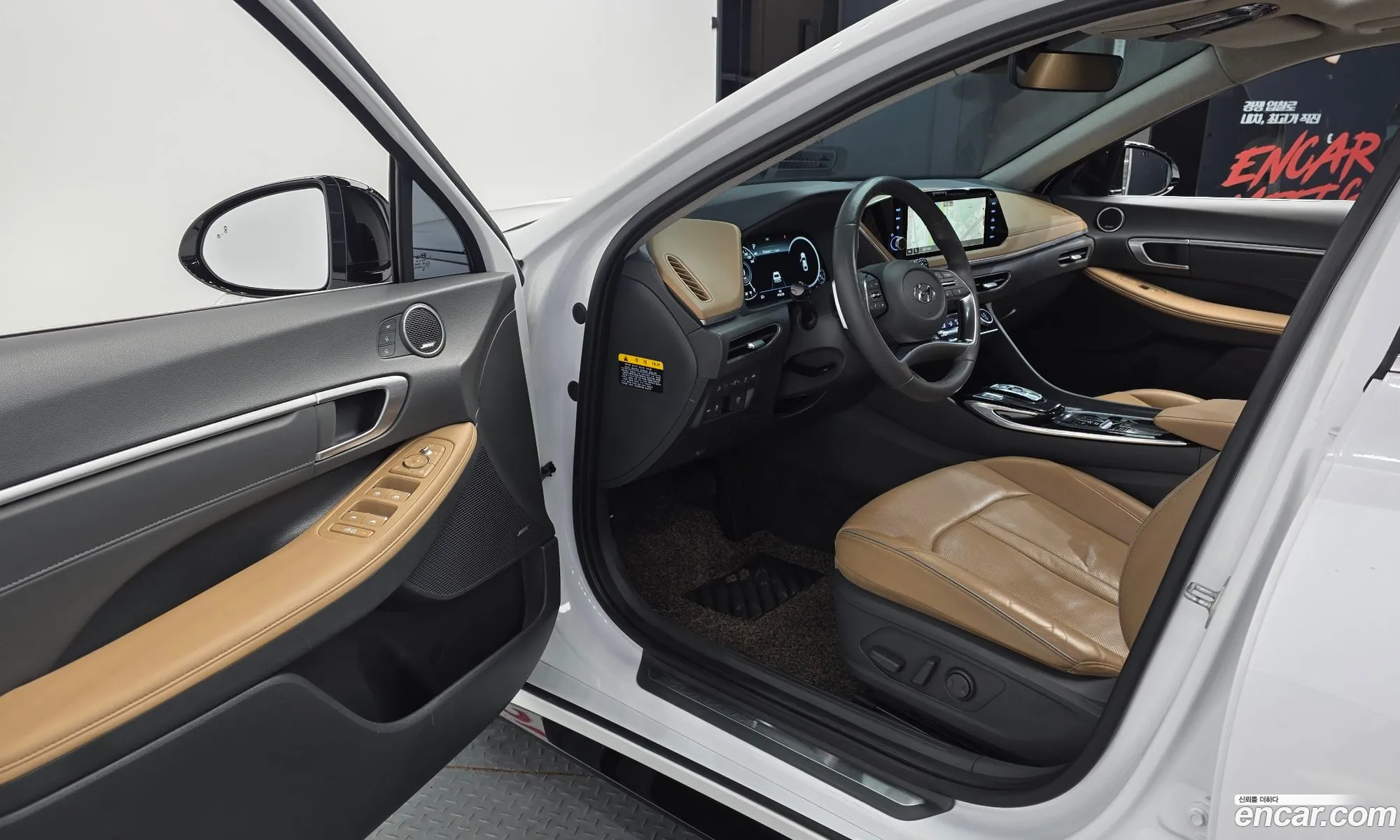 Hyundai Sonata 2019 KMHL241EBLA019968 — 10
