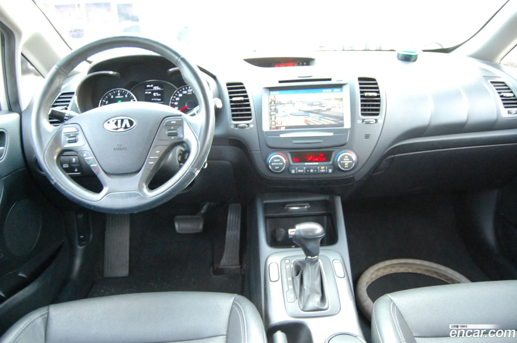 Kia K3 2014 — 4